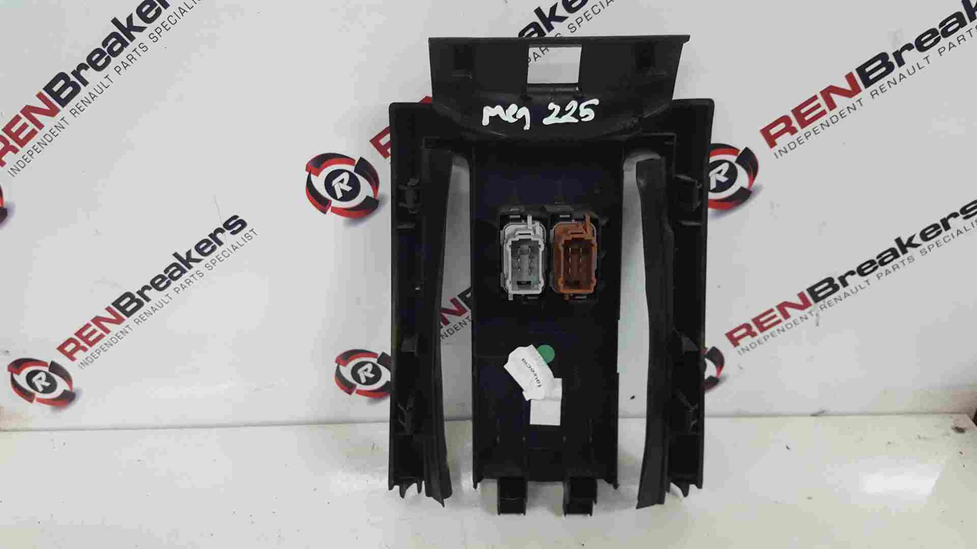 Thumb 3 Renault Megane Sport MK2 2002-2008 Heated Seat Buttons Handbrake Trim 8200079106