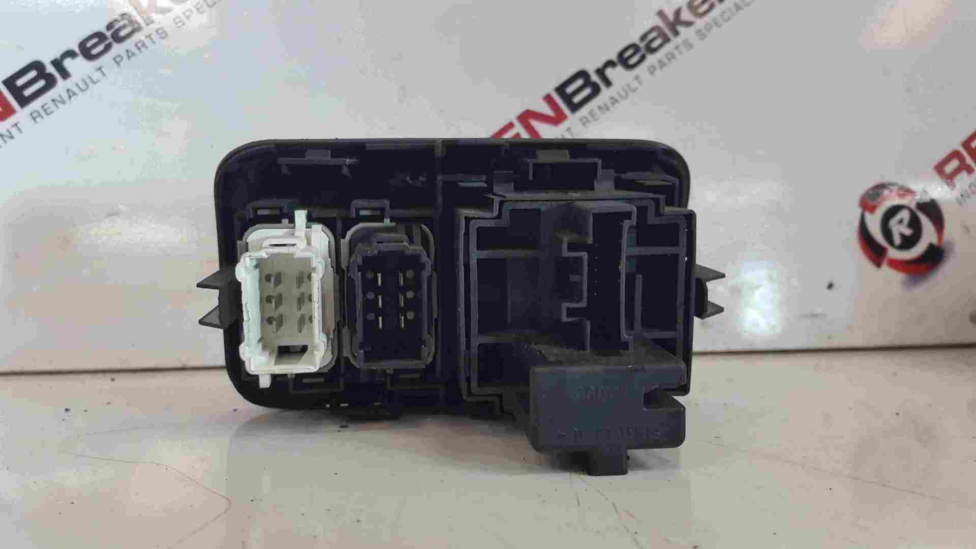 Thumb 2 Renault Megane Sport MK2 2002-2008 Instrument Dimmer Light Traction Cruise