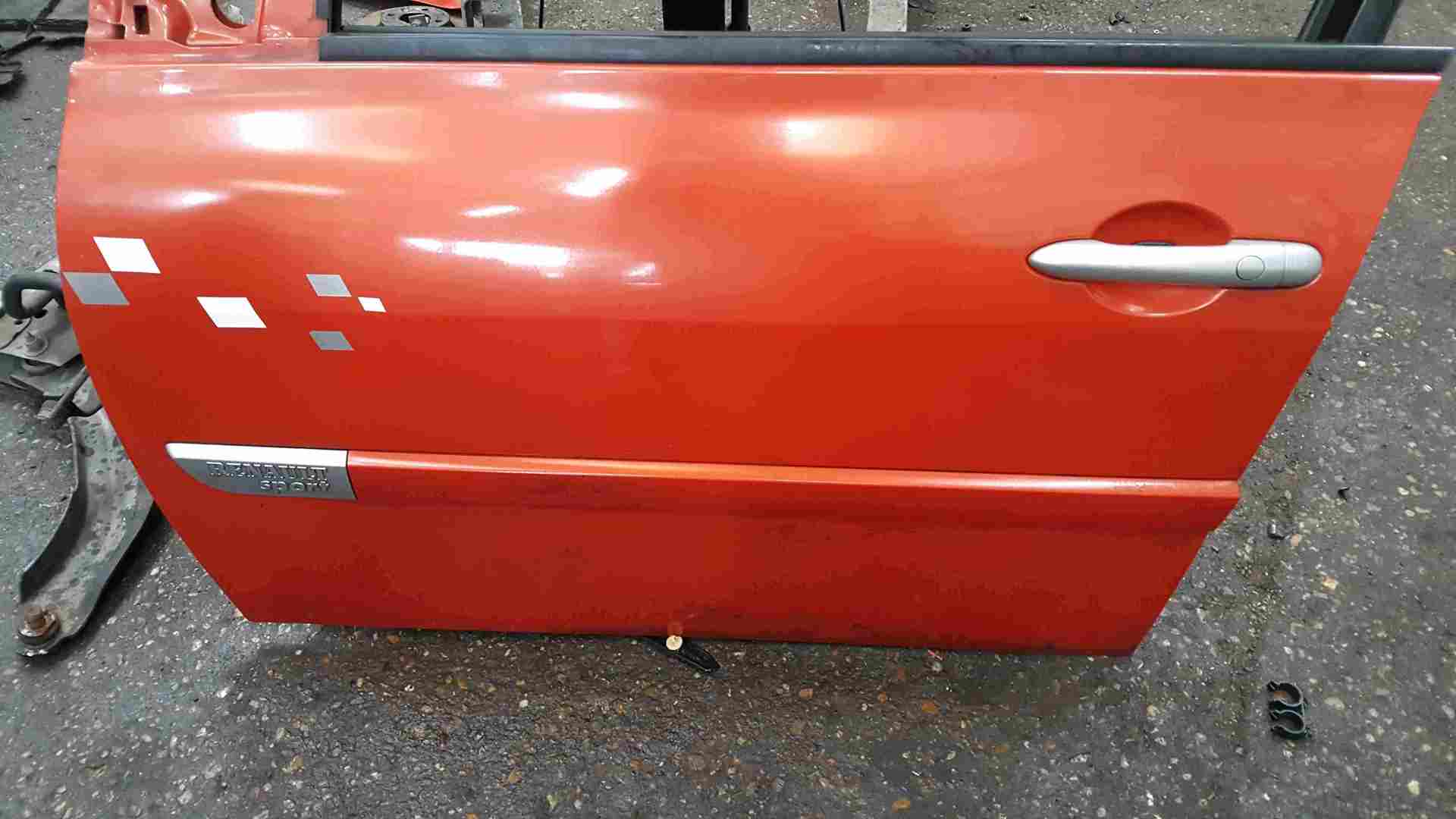 Thumb 3 Renault Megane Sport MK2 2002-2008 Passenger NSF Front Door Red TED38 5dr