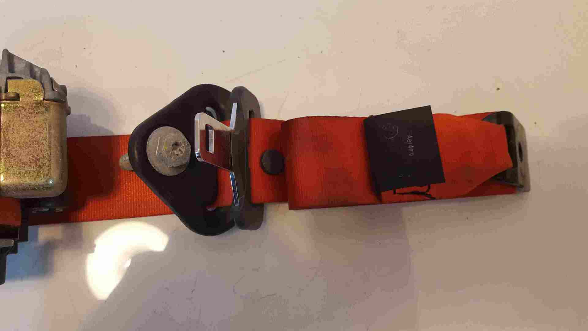 Thumb 2 Renault Megane Sport MK2 2002-2008 Passenger NSR Rear Seat Belt Red 3dr