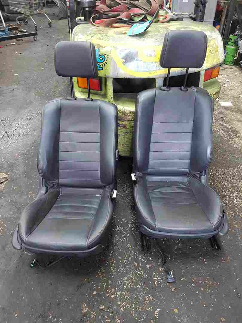 Thumb 8 Renault Megane convertible 2002-2008 Leather  SET Seats Chairs Door Cards 3Dr