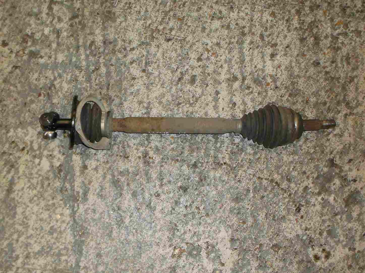 Renault Megnae Scenic 1999-2003 1.6 16v Passenger NS Driveshaft   NON ABS