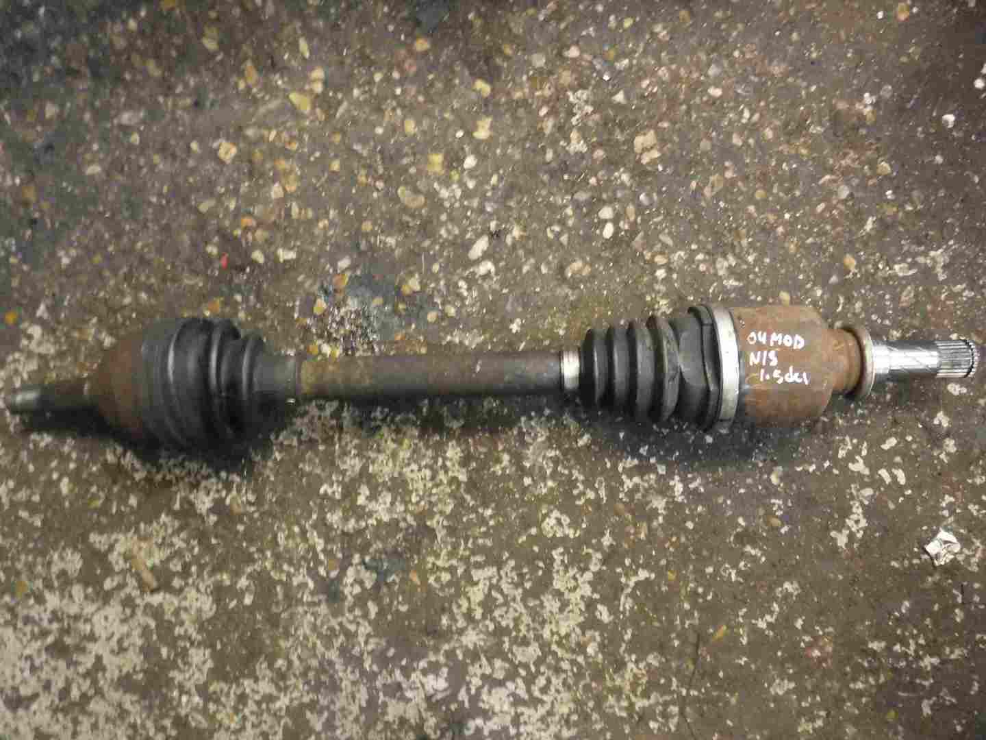 Renault Modus 2004-2008 1.5 dCi Passenger NSF Front Driveshaft 8200261840