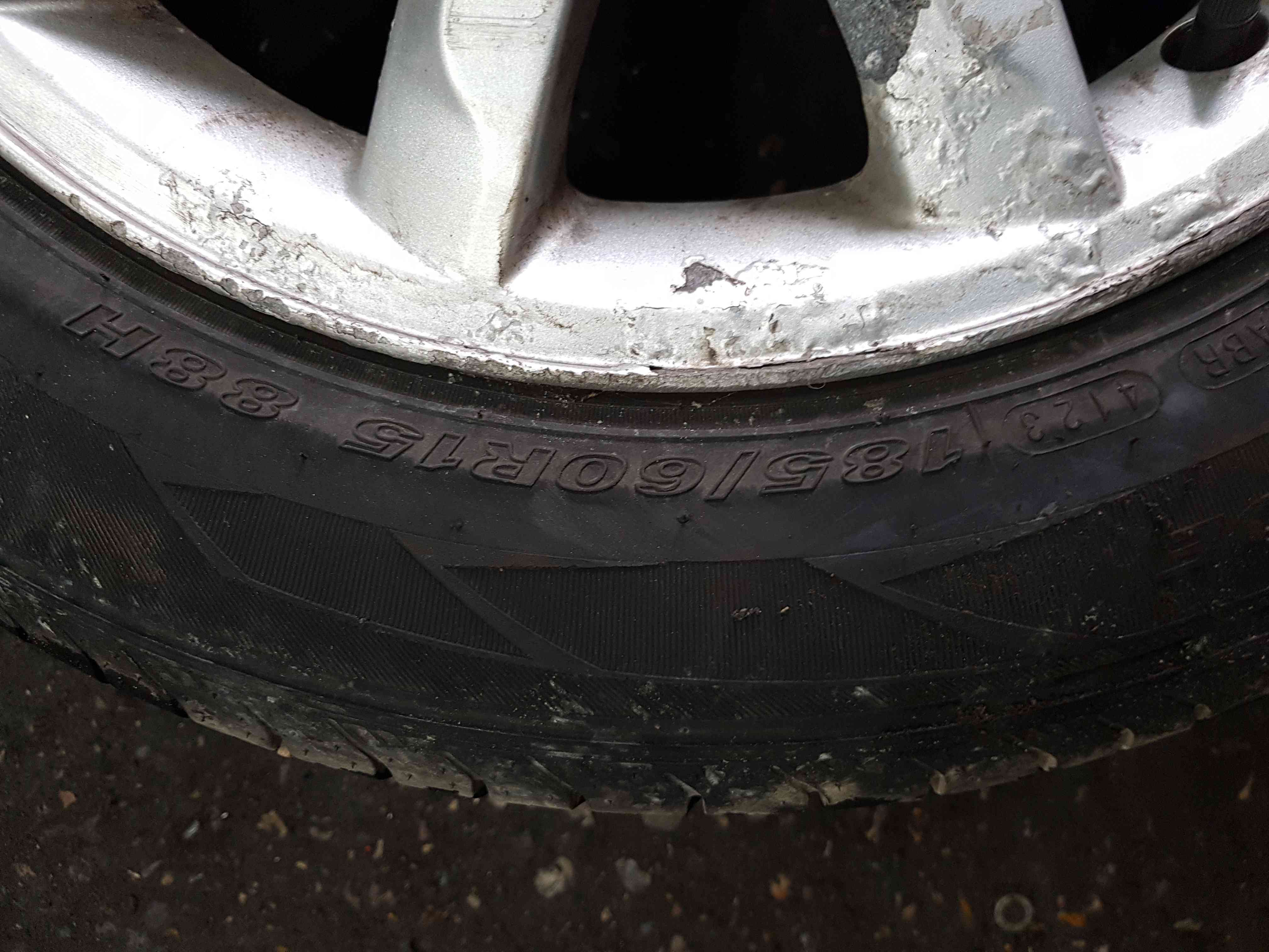 Thumb 9 Renault Modus 2004-2008 Alloy Wheel Kimono 15Inch   Tyre 185 60 15 6Mm Tread 3/5