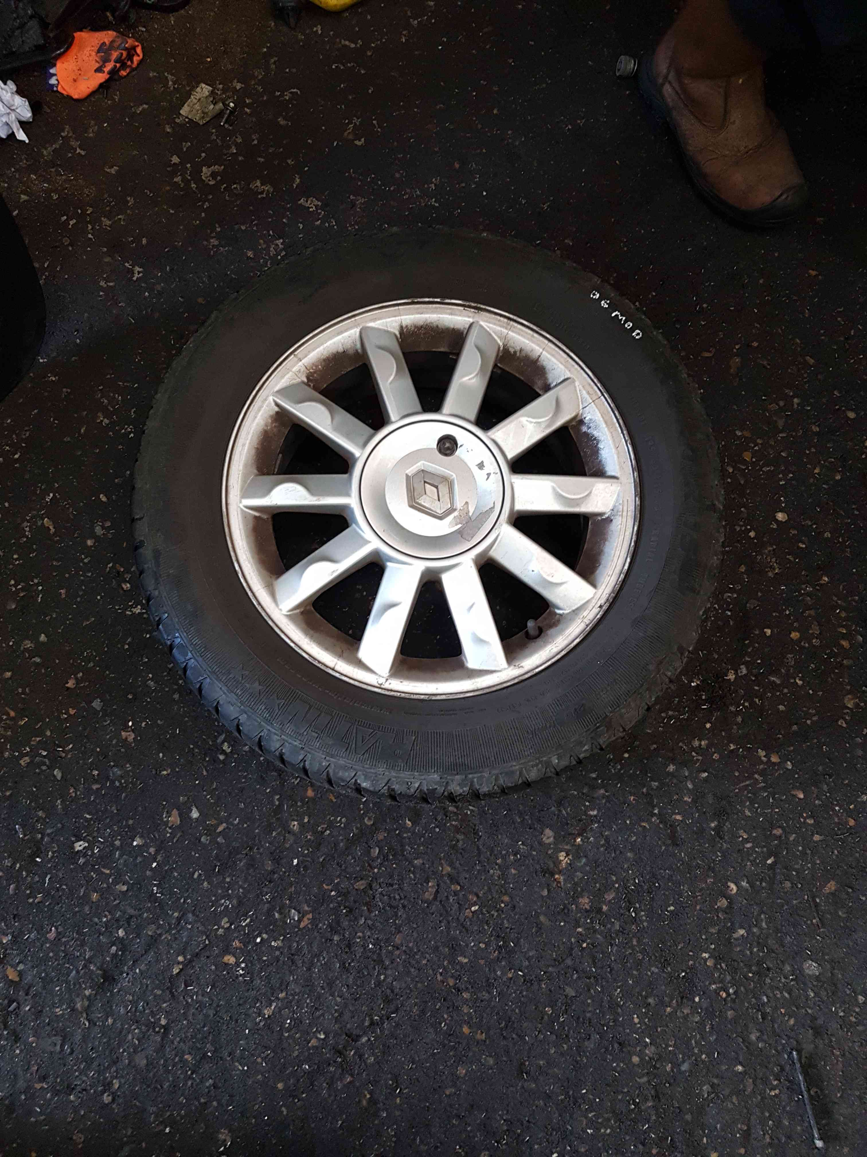 Thumb 4 Renault Modus 2004-2008 Alloy Wheel Kimono 15Inch Tyre + 195 60 15 6Mm Tread 4/5