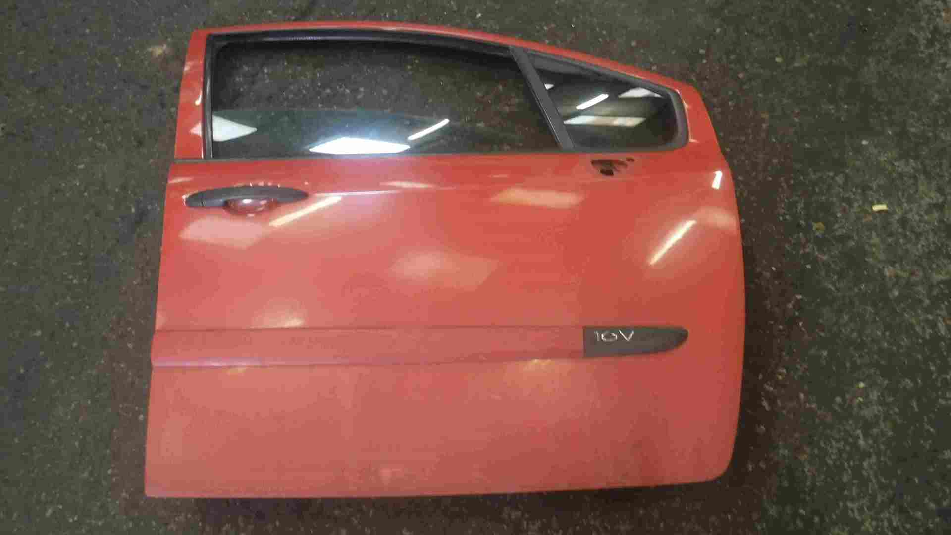 Renault Modus 2004-2008 Drivers OSF Front Door Orange Red OV797