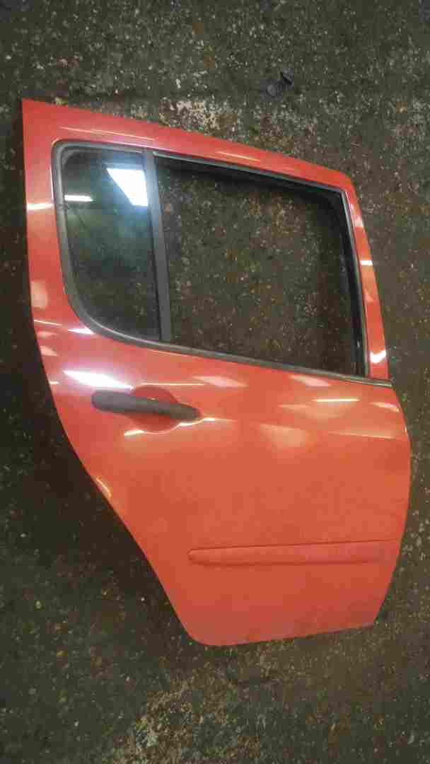 Renault Modus 2004-2008 Drivers OSR Rear Door Orange Red OV797