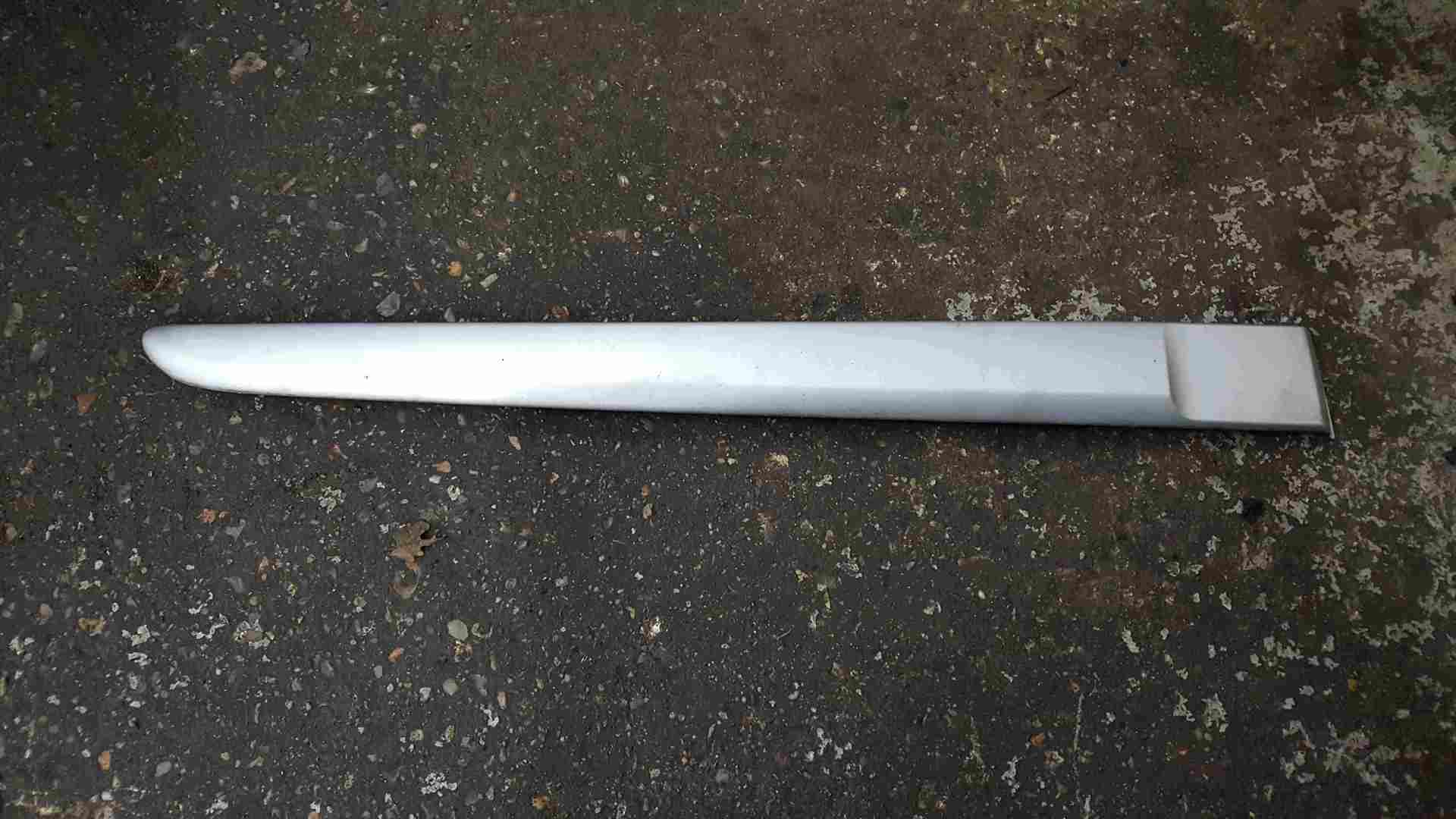 Renault Modus 2004-2008 Drivers OSR Rear Moulding Trim Silver 8200213817