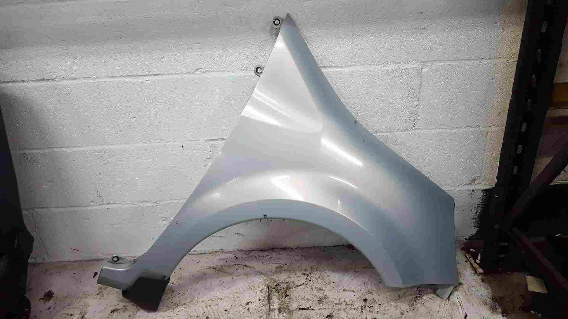 Thumb 2 Renault Modus 2004-2008 Drivers Os Wing Silver 632 Nv632