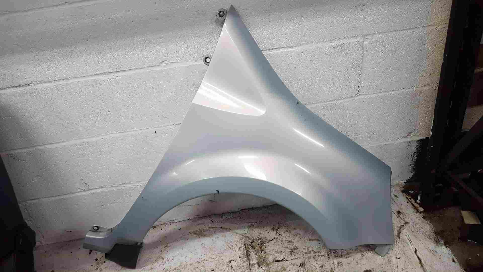 Thumb 4 Renault Modus 2004-2008 Drivers Os Wing Silver 632 Nv632