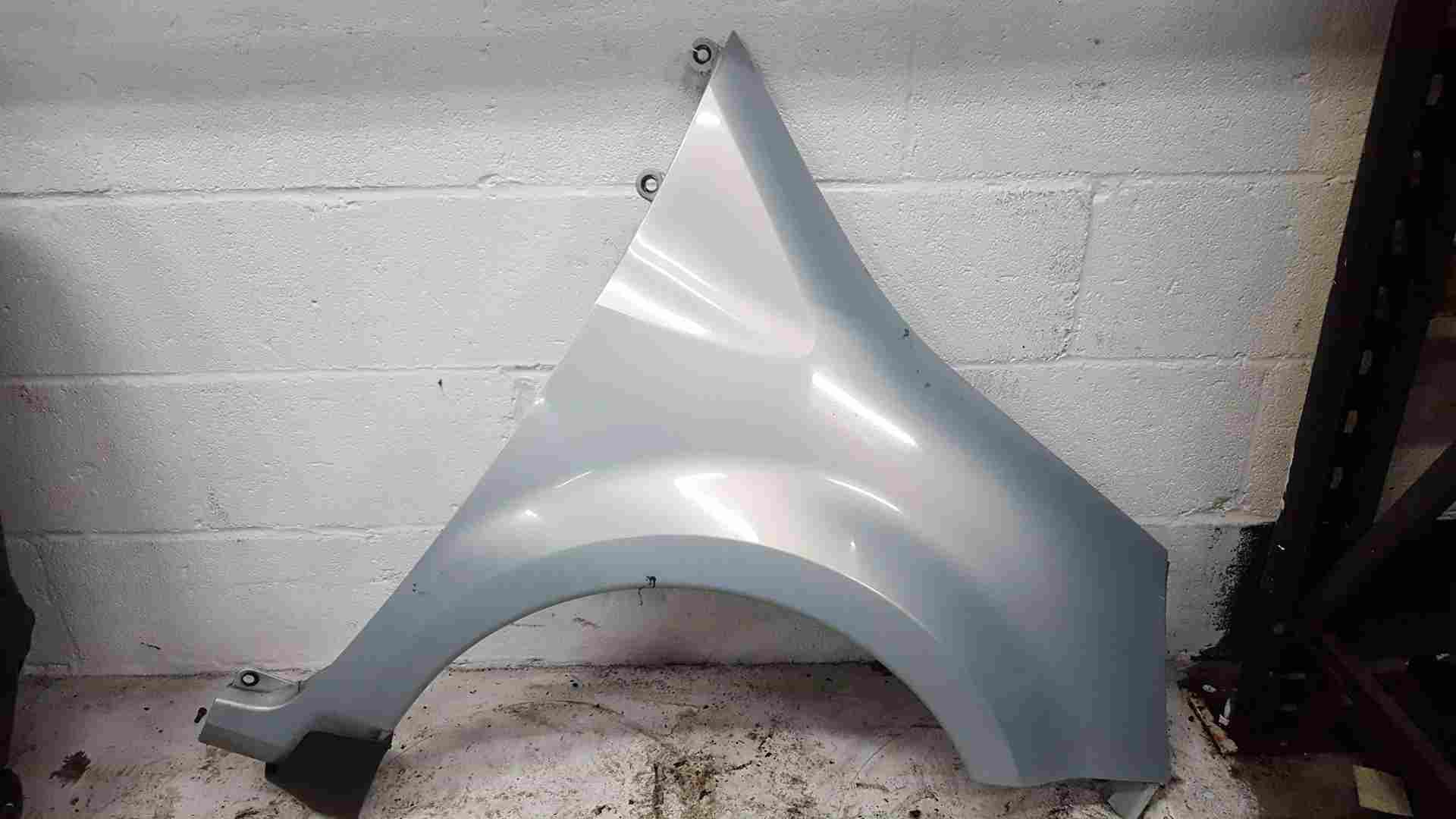Renault Modus 2004-2008 Drivers Os Wing Silver 632 Nv632