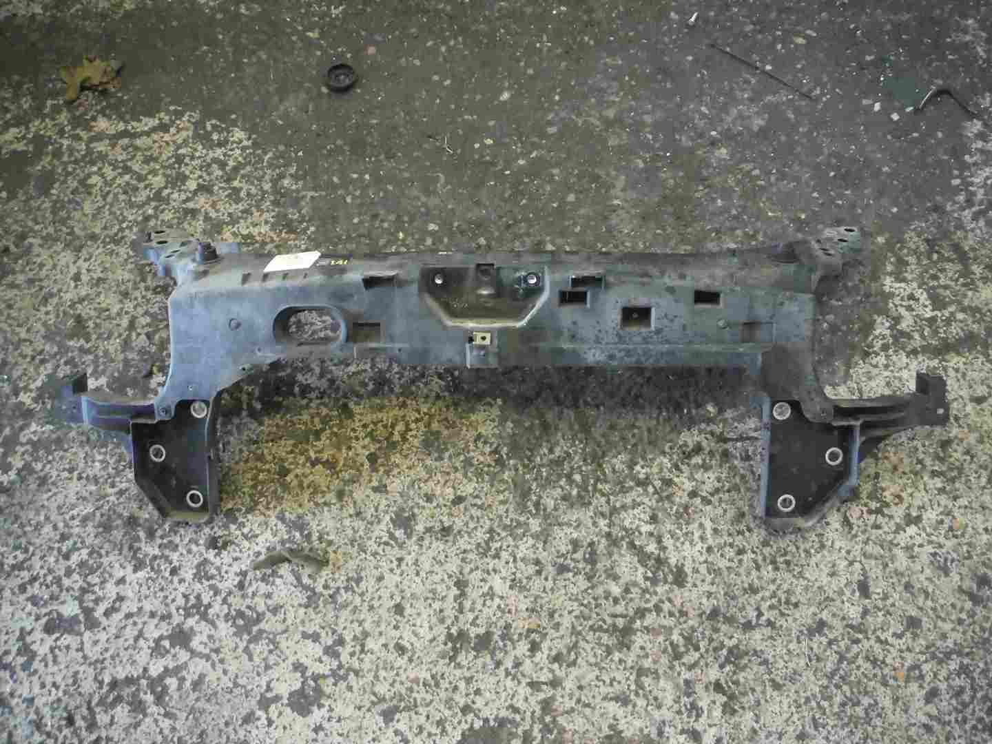 Renault Modus 2004-2008 Front Slam Panel Plastic Rest 8200224763