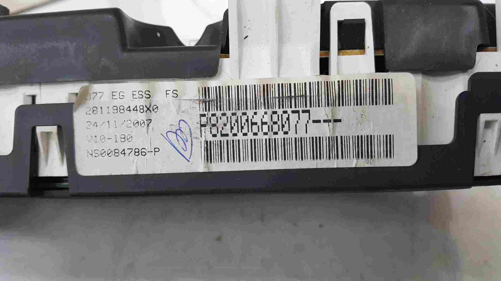 Thumb 2 Renault Modus 2004-2008 Instrument Panel Dials Clocks 69K 8200668077