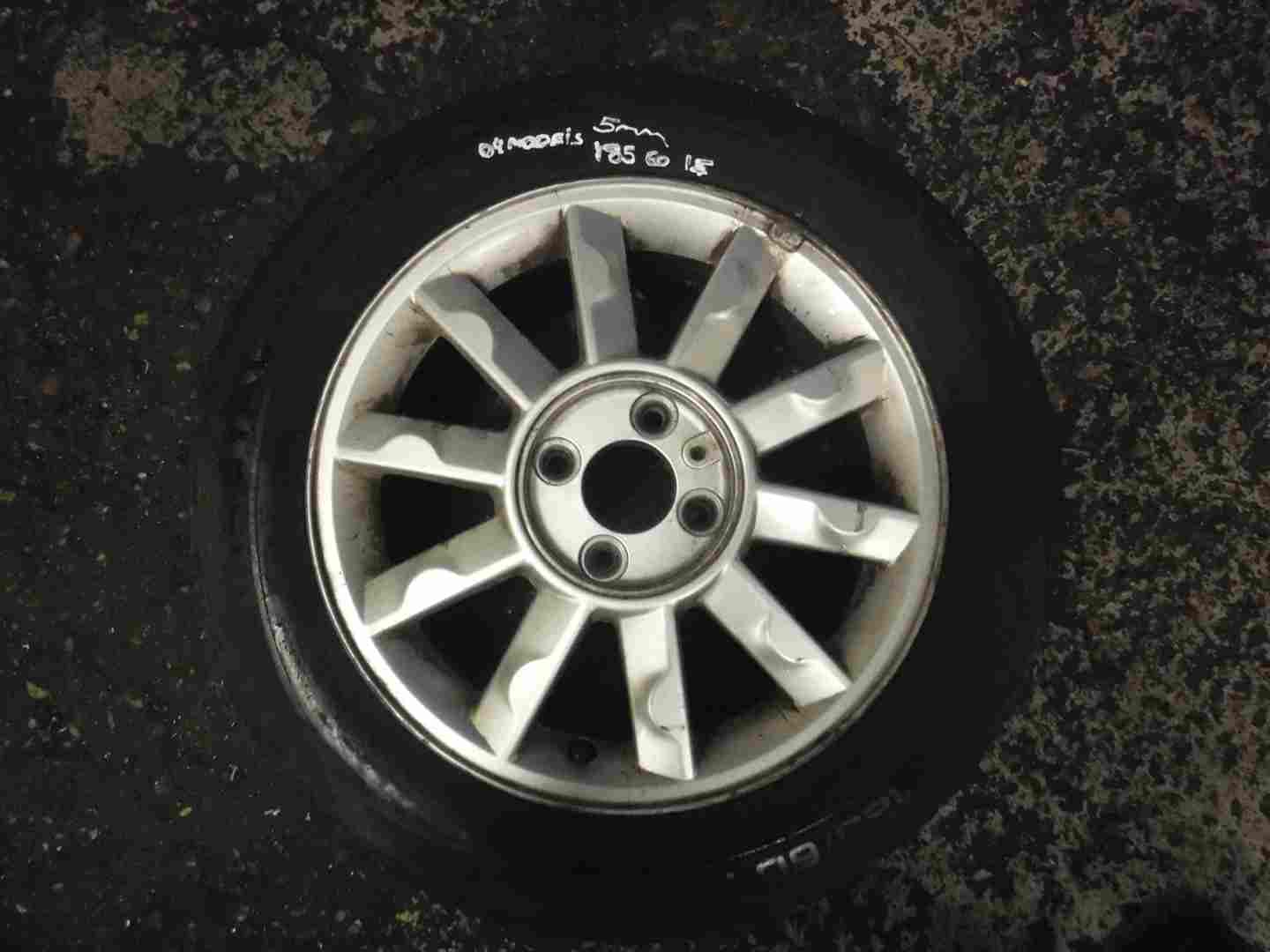 Renault Modus 2004-2008 Kimono Alloy Wheel + Tyre 185 60 15 5mm Tread