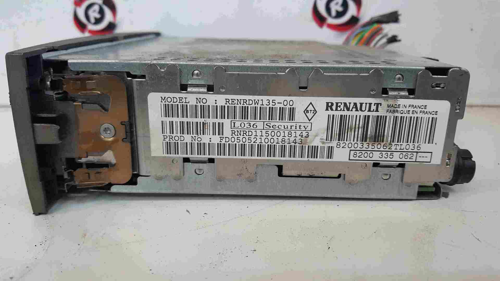 Thumb 2 Renault Modus 2004-2008 Radio CD Player Tuner List Gold Scuffed