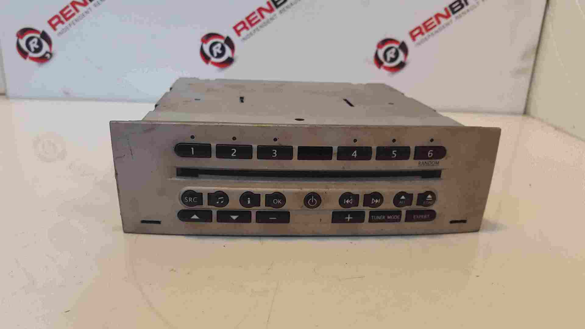 Renault Modus 2004-2008 Radio Cd Player + Code 8200357389