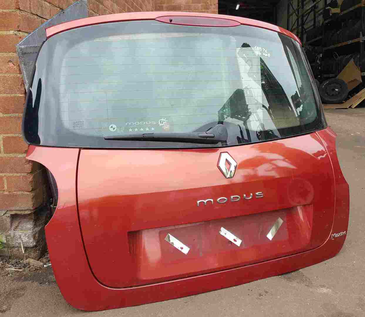 Thumb 2 Renault Modus 2004-2008 Rear Tailgate Boot Red TEB76