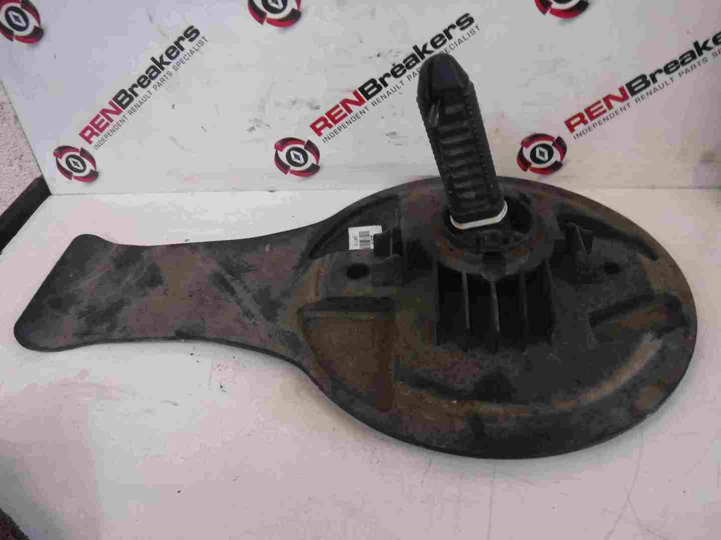 Renault Modus 2004-2008 Spare Wheel Holder Bottom Piece 82003672