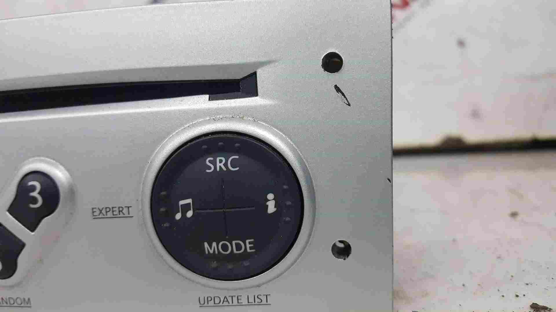 Thumb 2 Renault Modus 2008-2012 Radio Cd Player Update List Silver 8200633632 