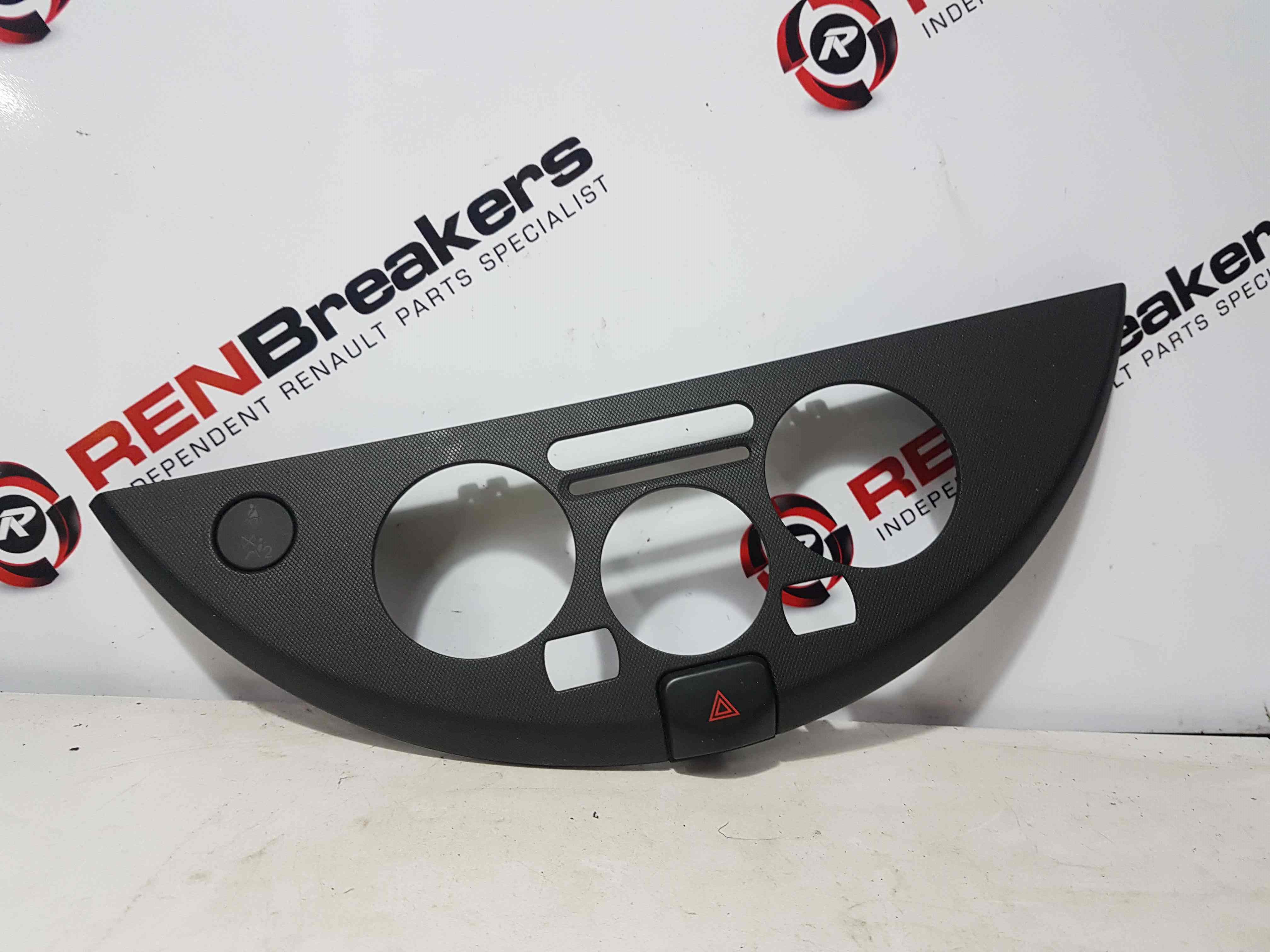 Thumb 9 Nissan Note E11 2005-2012 Hazard Warning Switch   Centre Surround  N103451V