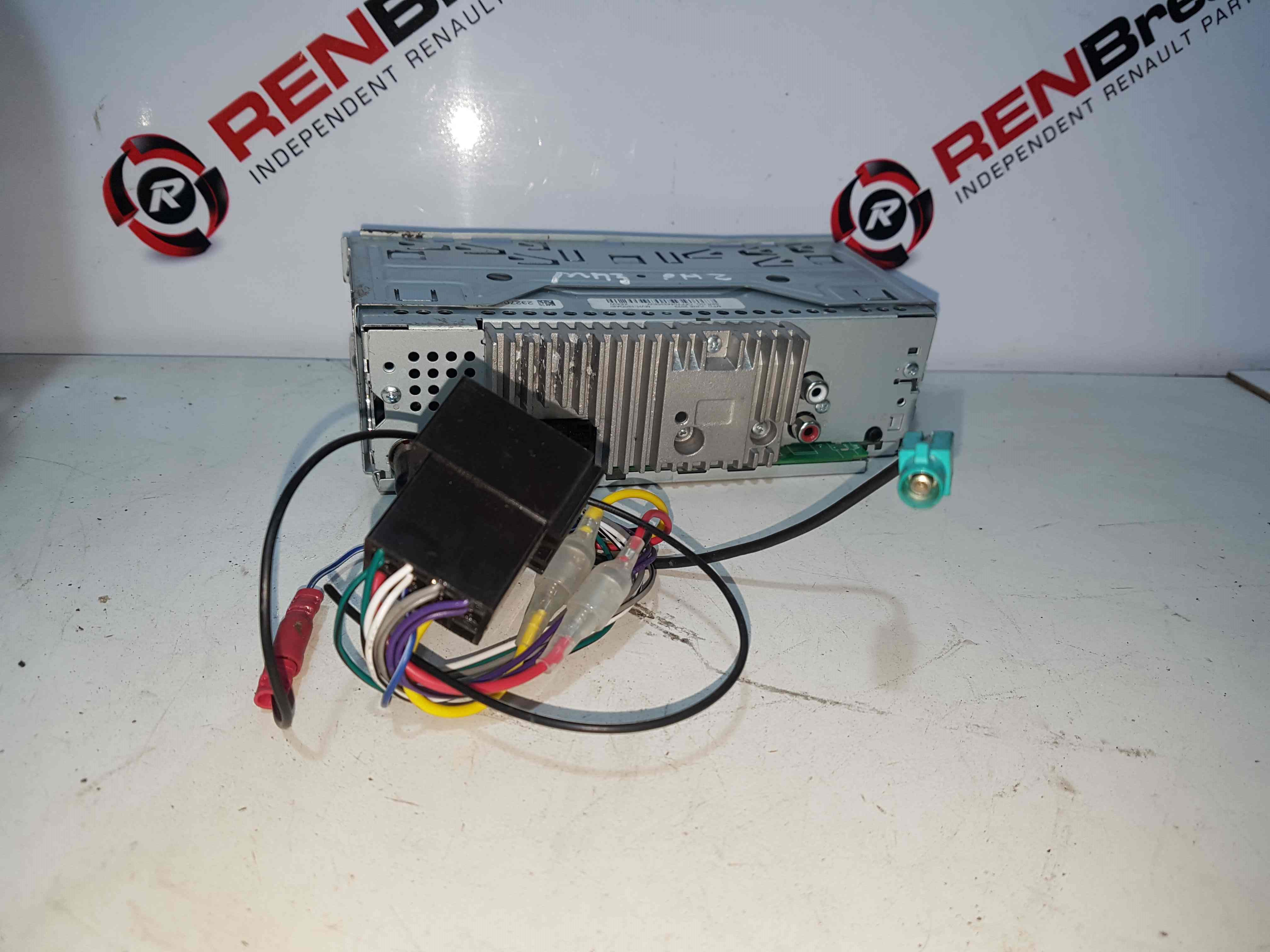 Thumb 4 Renault Pioneer MVH 130DAB Radio Player USB Aux Input 2000-2020 MVH-130DAB