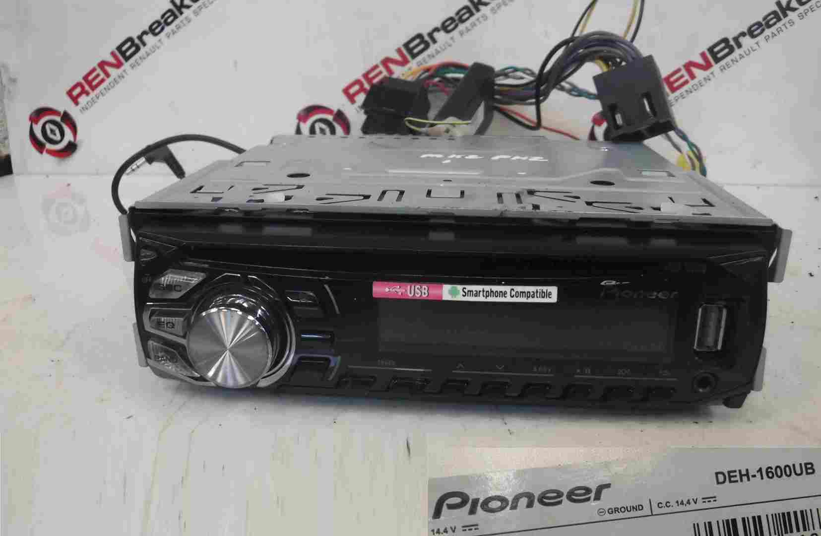 Renault Pioneer Radio Cd Player USB Aux Input