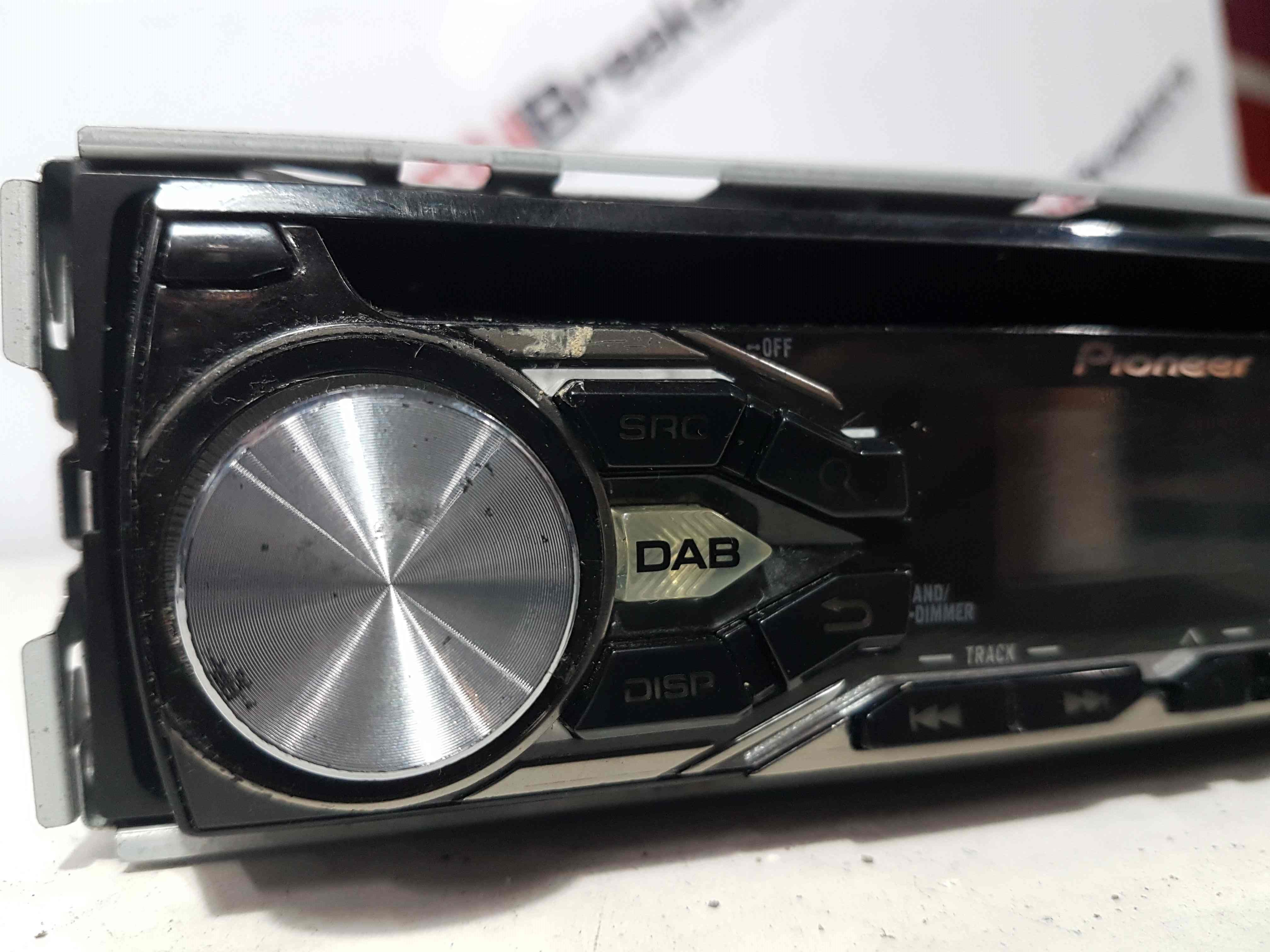 Thumb 2 Renault Pioneer Radio Cd Player USB DAB Aux Input DEH-4800DAB 2002-2025