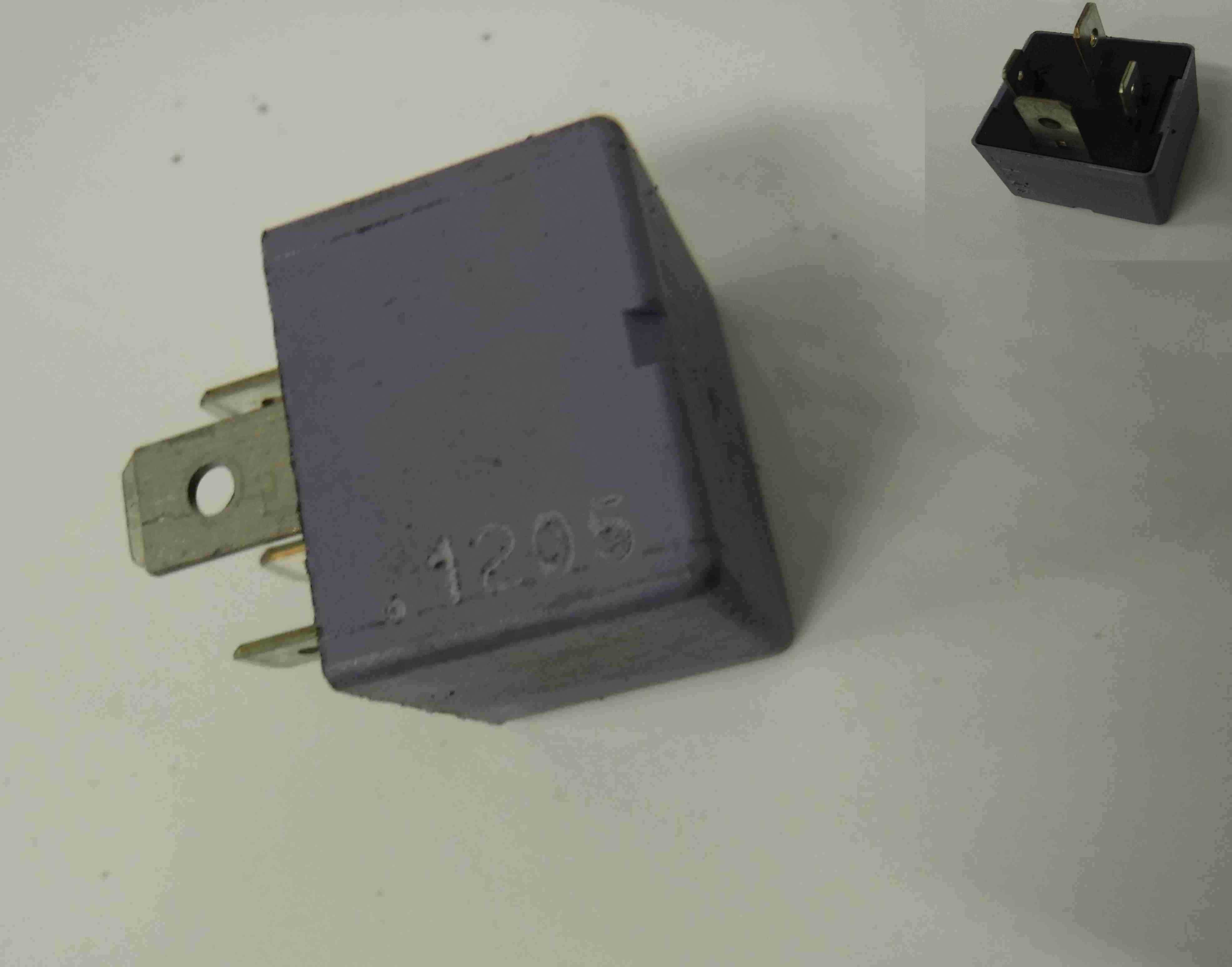 Renault Purple Relay 03525