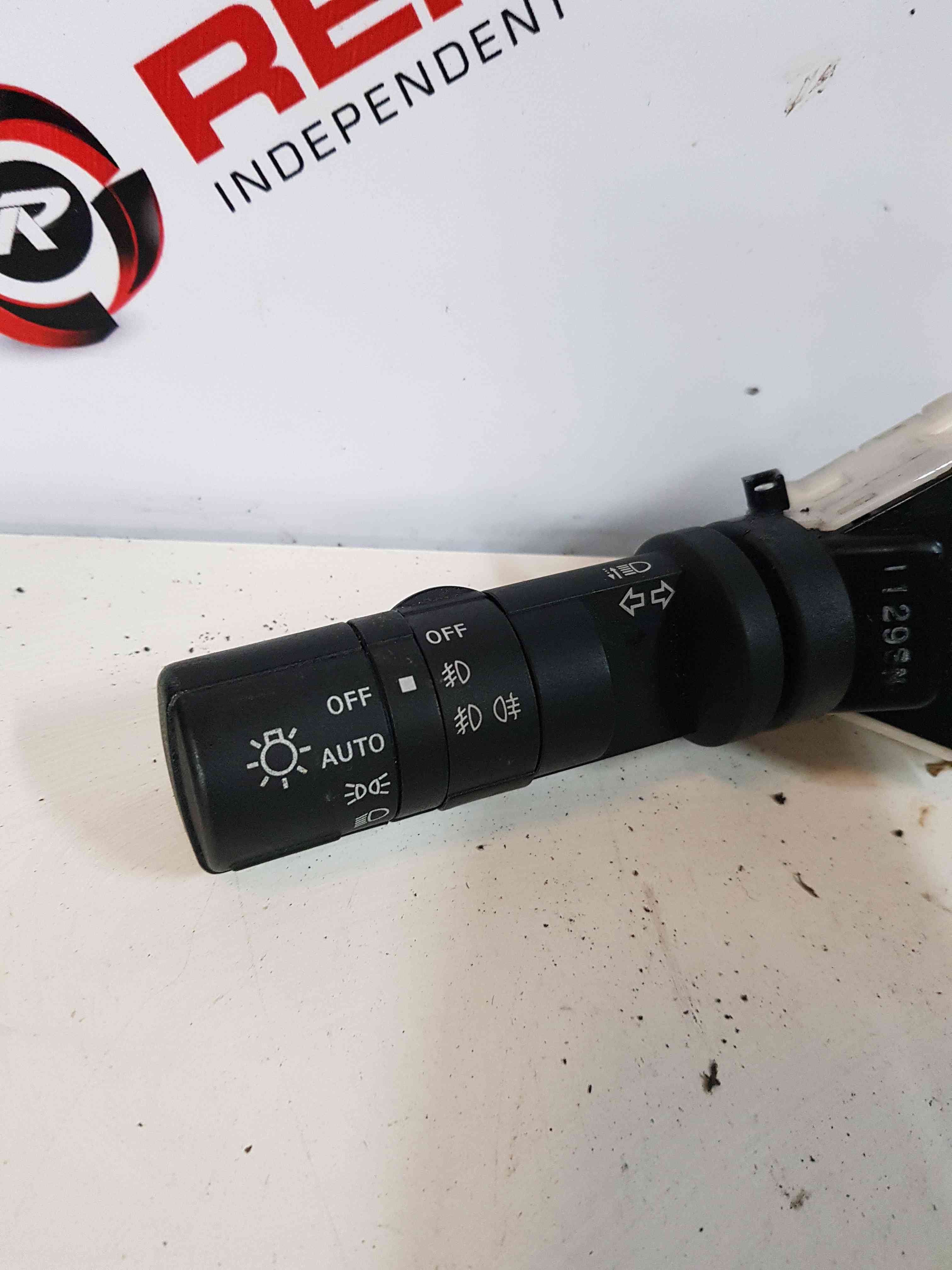 Thumb 3 Renault Qashqai MK1 2006-2013 Indicator Headlight Stalk