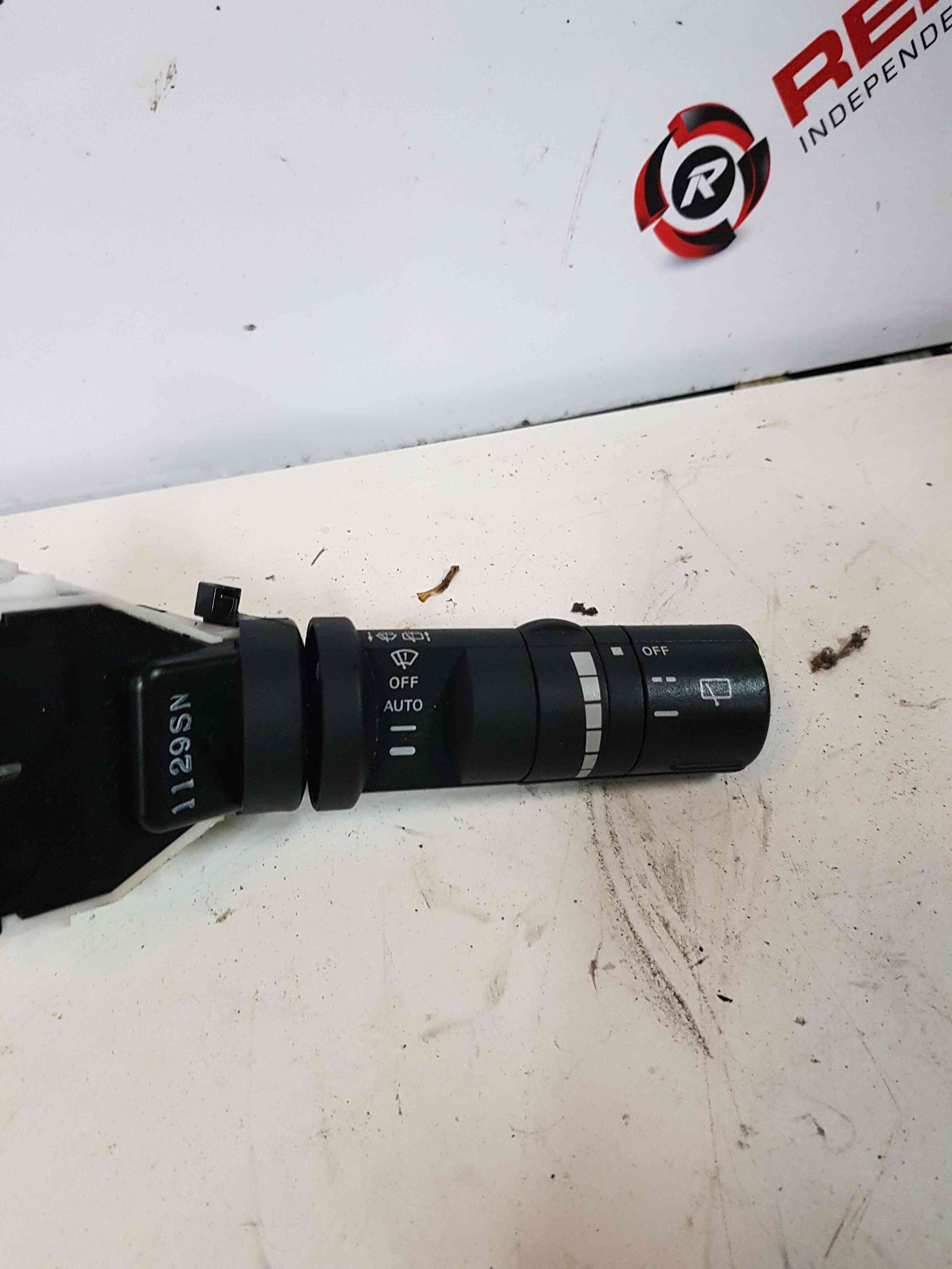 Thumb 3 Renault Qashqai MK1 2006-2013 Wiper Windscreen Stalk