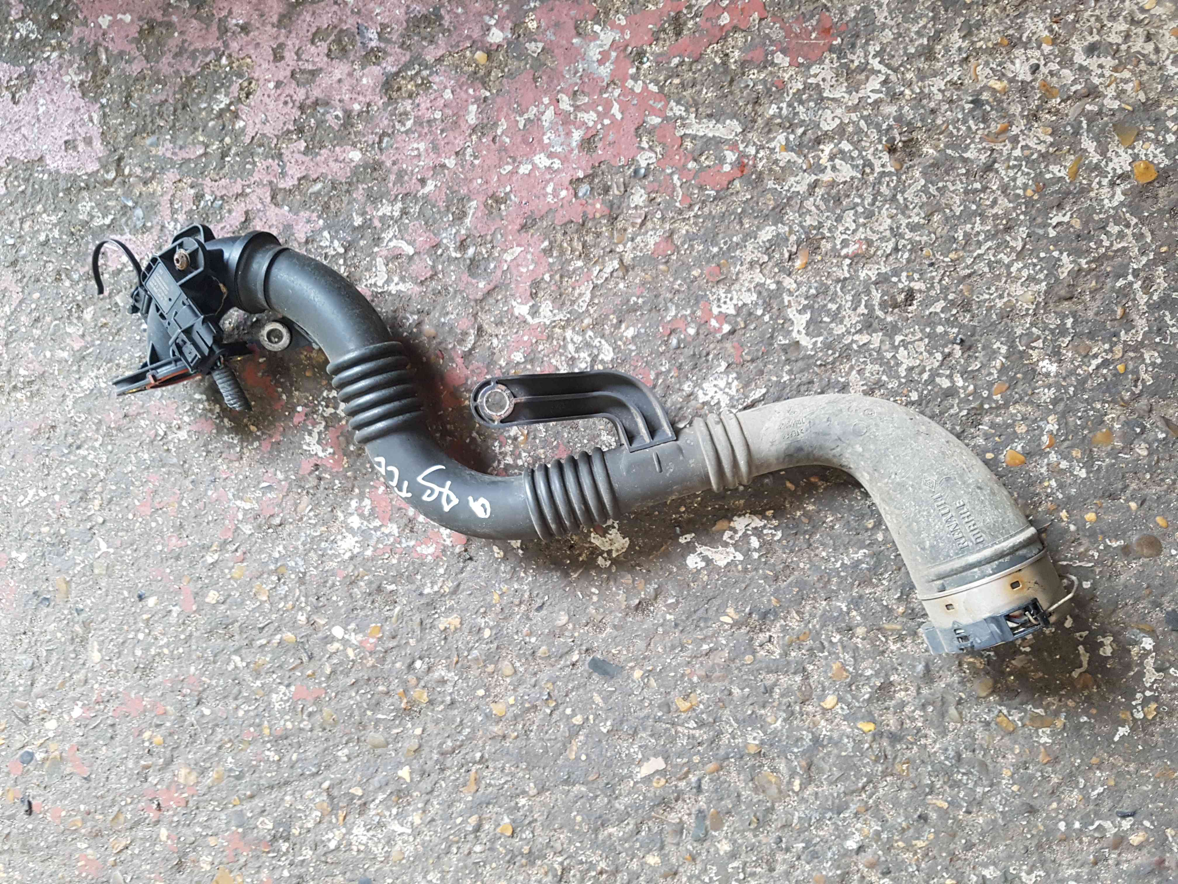 Thumb 4 Renault Qashqai MK2 2013-2017 1.2 16V TCE Intercooler To Throttle Body Pipe