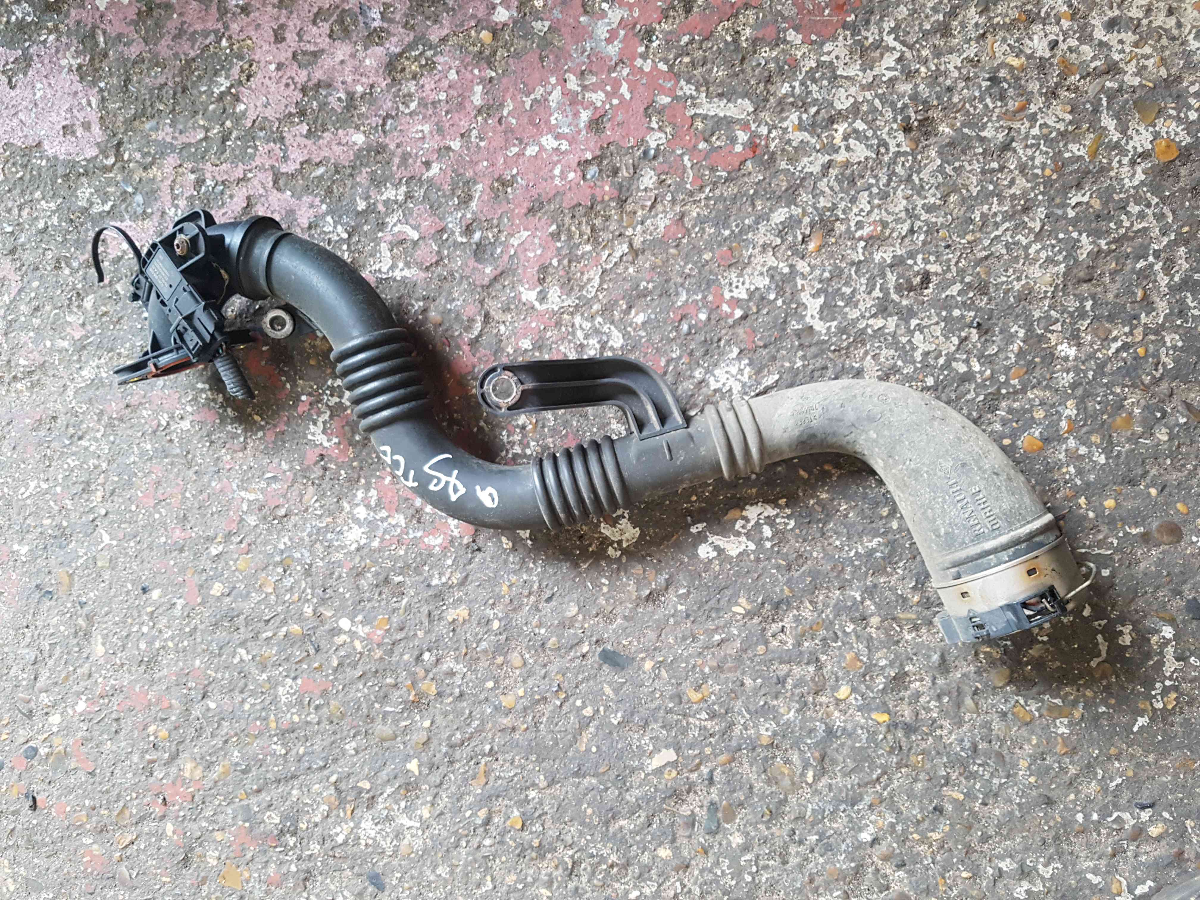 Thumb 5 Renault Qashqai MK2 2013-2017 1.2 16V TCE Intercooler To Throttle Body Pipe