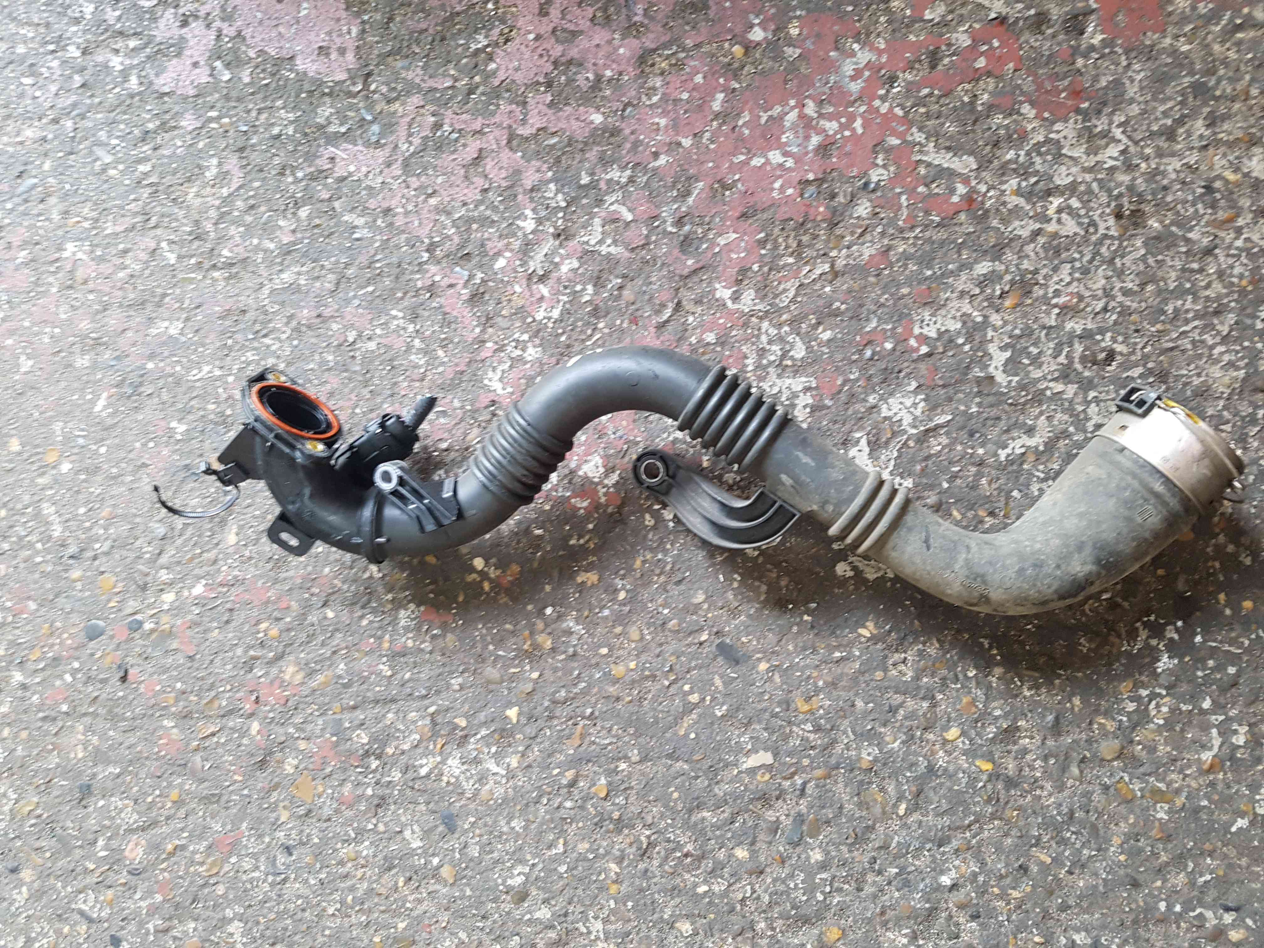 Renault Qashqai MK2 2013-2017 1.2 16V TCE Intercooler To Throttle Body Pipe