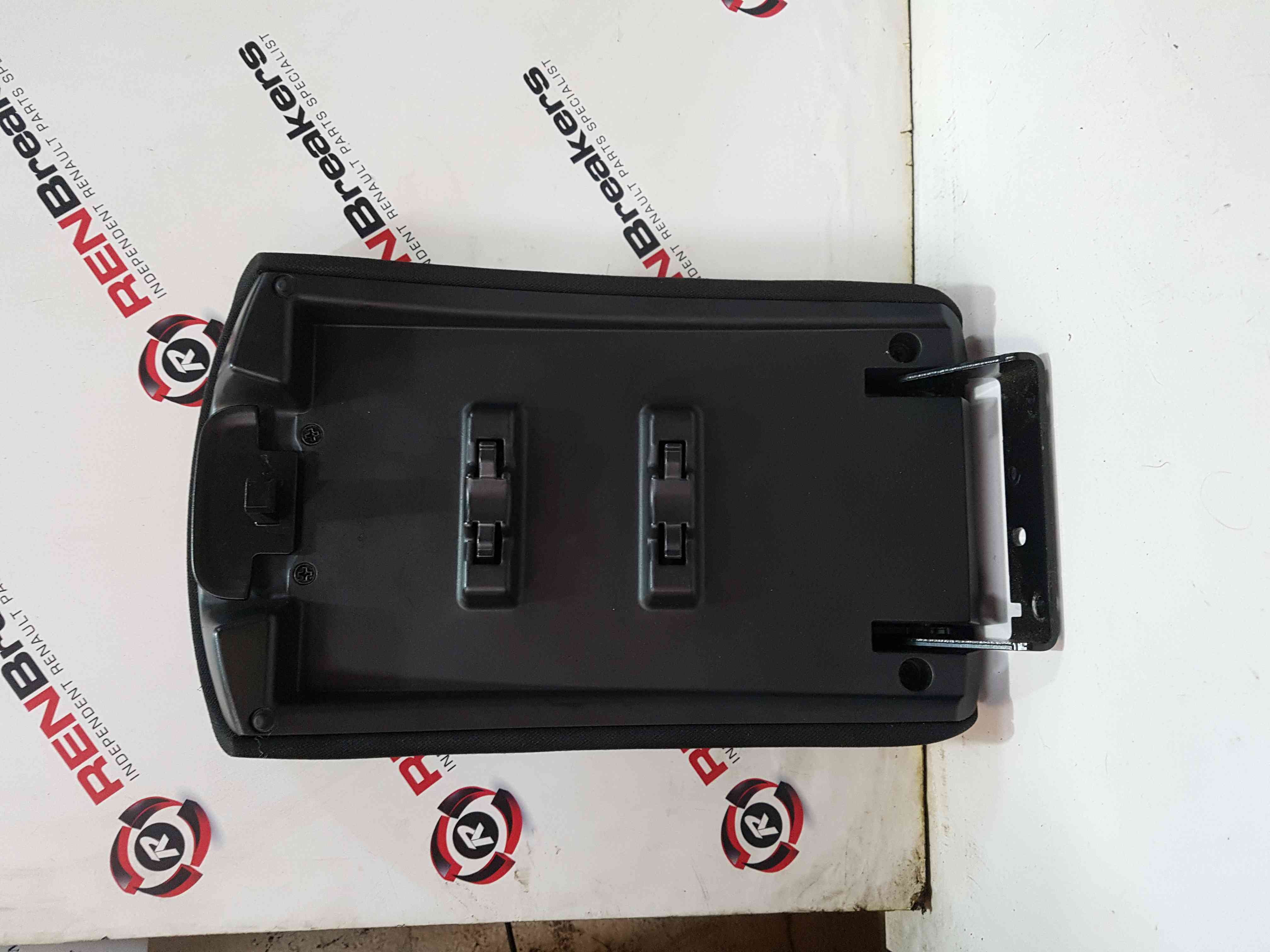 Thumb 4 Renault Qashqai MK2 2013-2017 Centre Console ARM Rest 