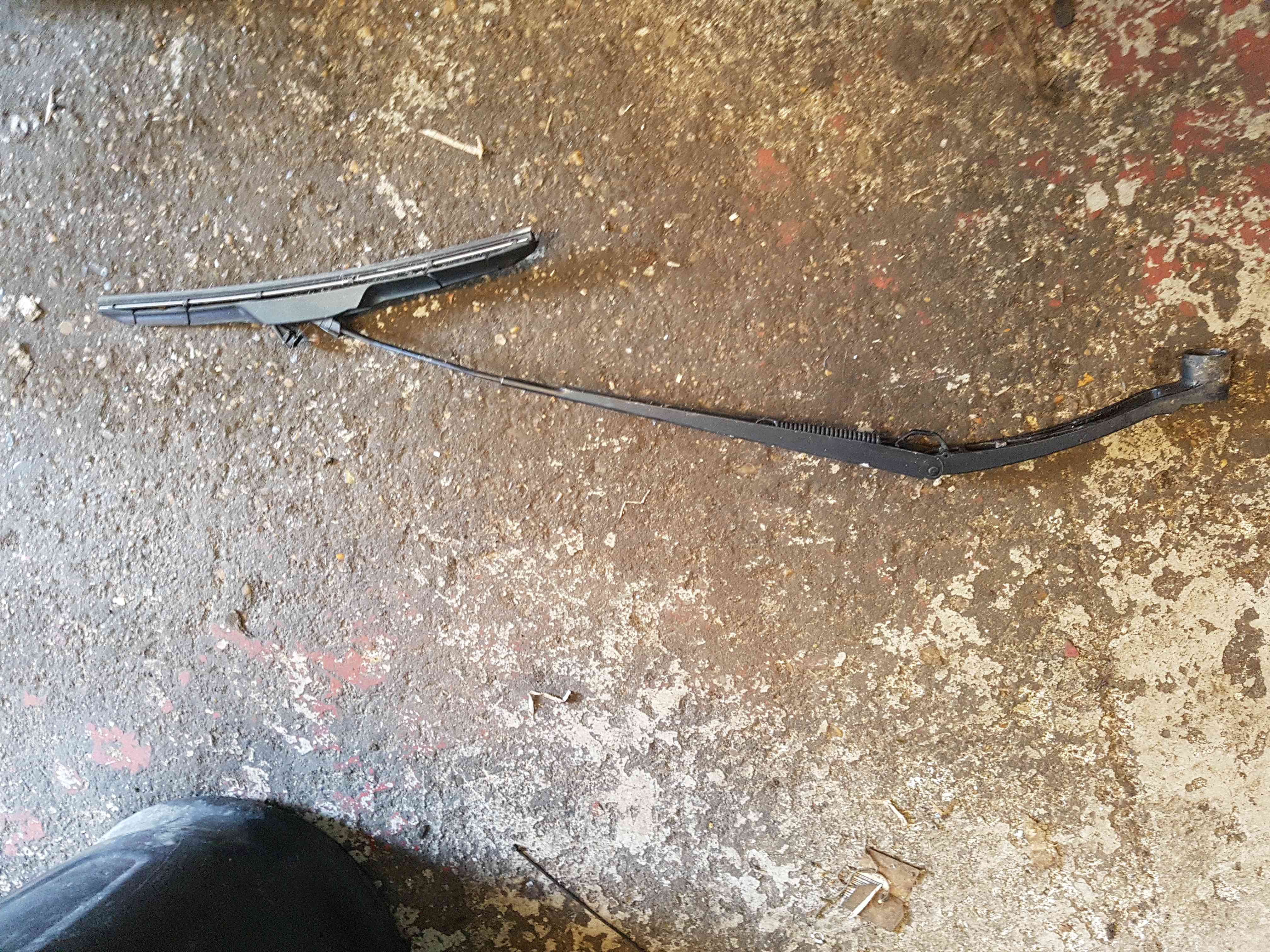 Thumb 2 Renault Qashqai MK2 2013-2017 NSF Passenger Side Wiper ARM