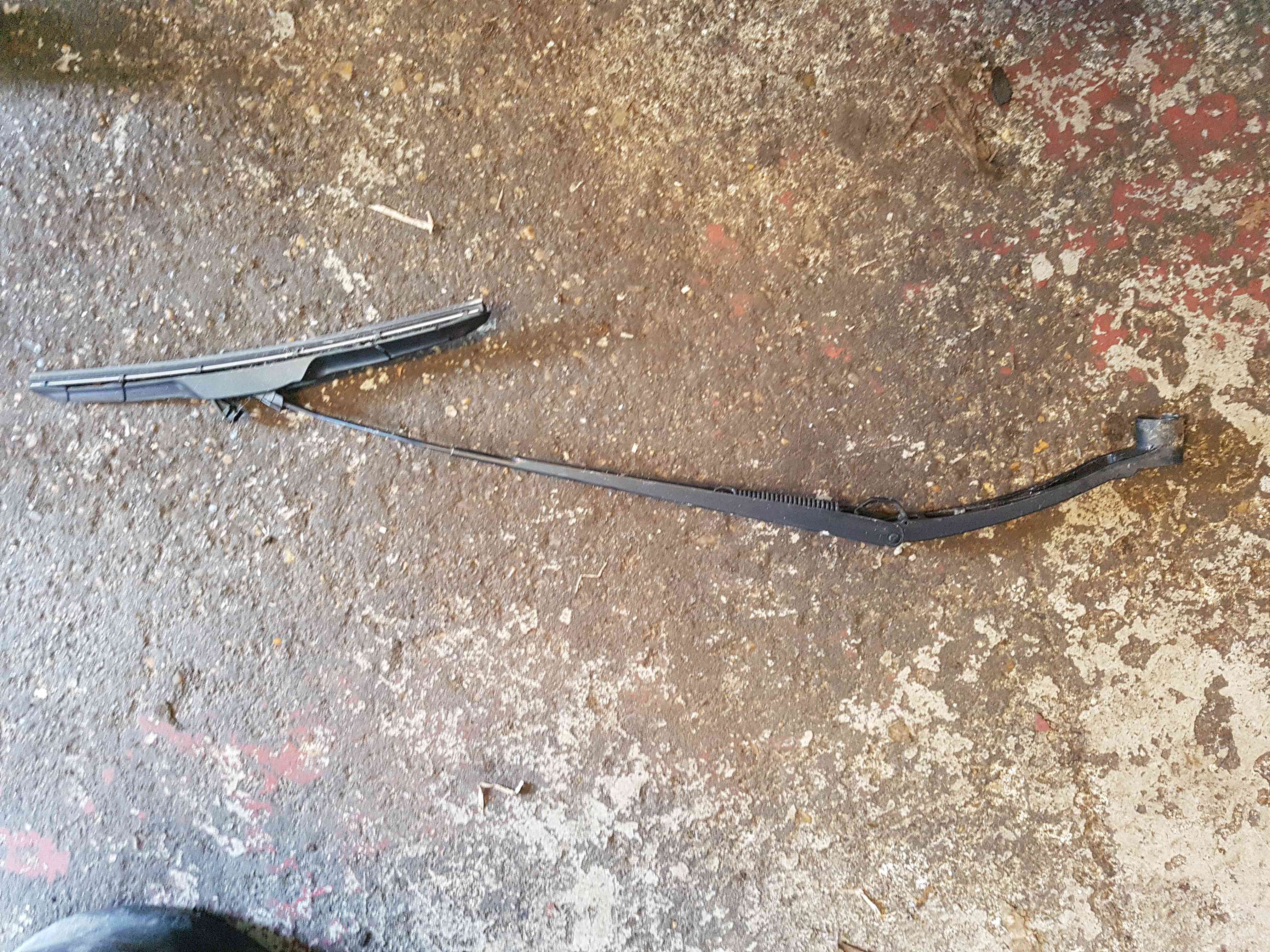 Thumb 3 Renault Qashqai MK2 2013-2017 NSF Passenger Side Wiper ARM