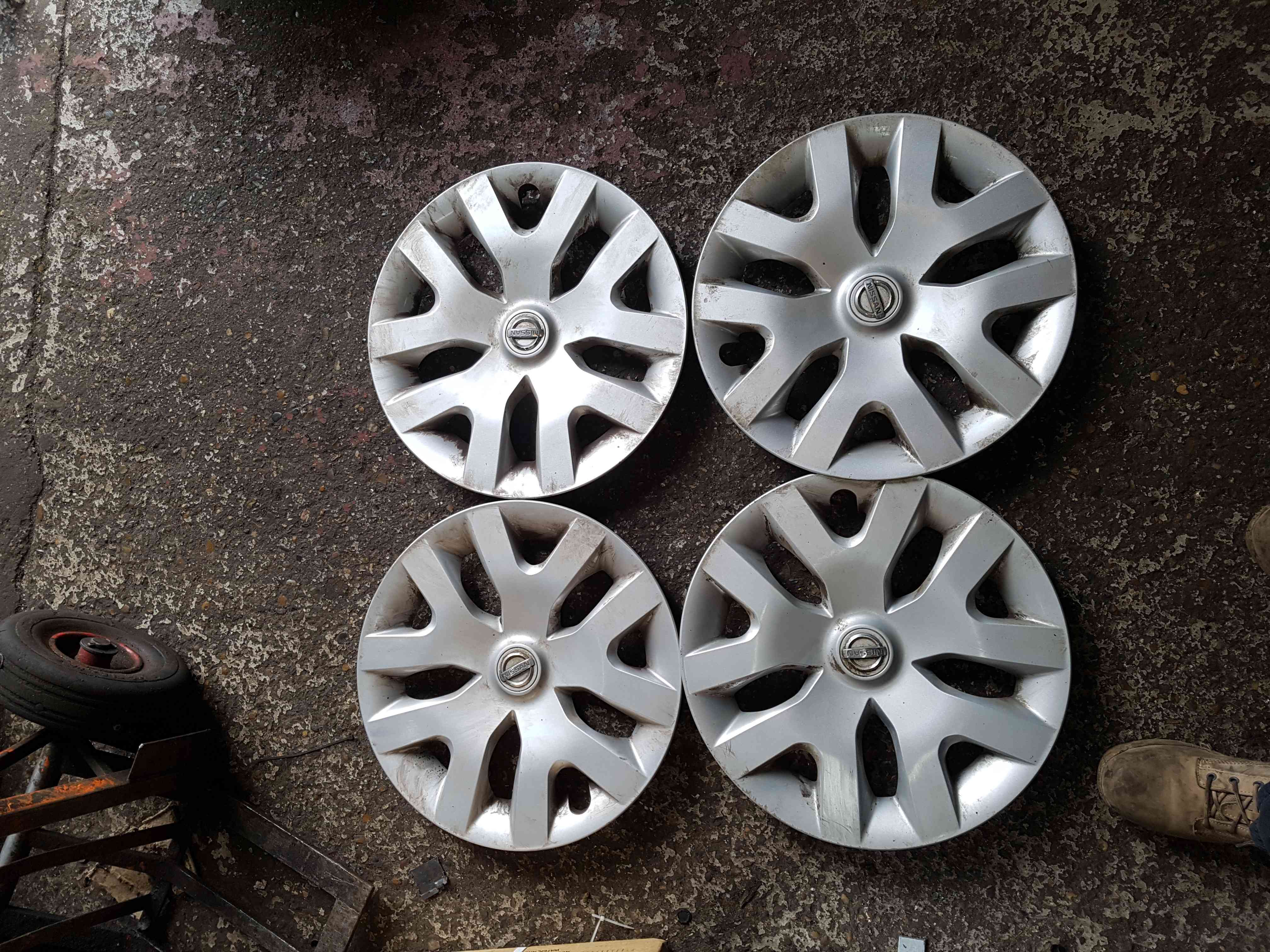 Thumb 2 Renault Qashqai MK2 2013-2017 Steel Wheel Centre CAP Cover x4 403151KK0B