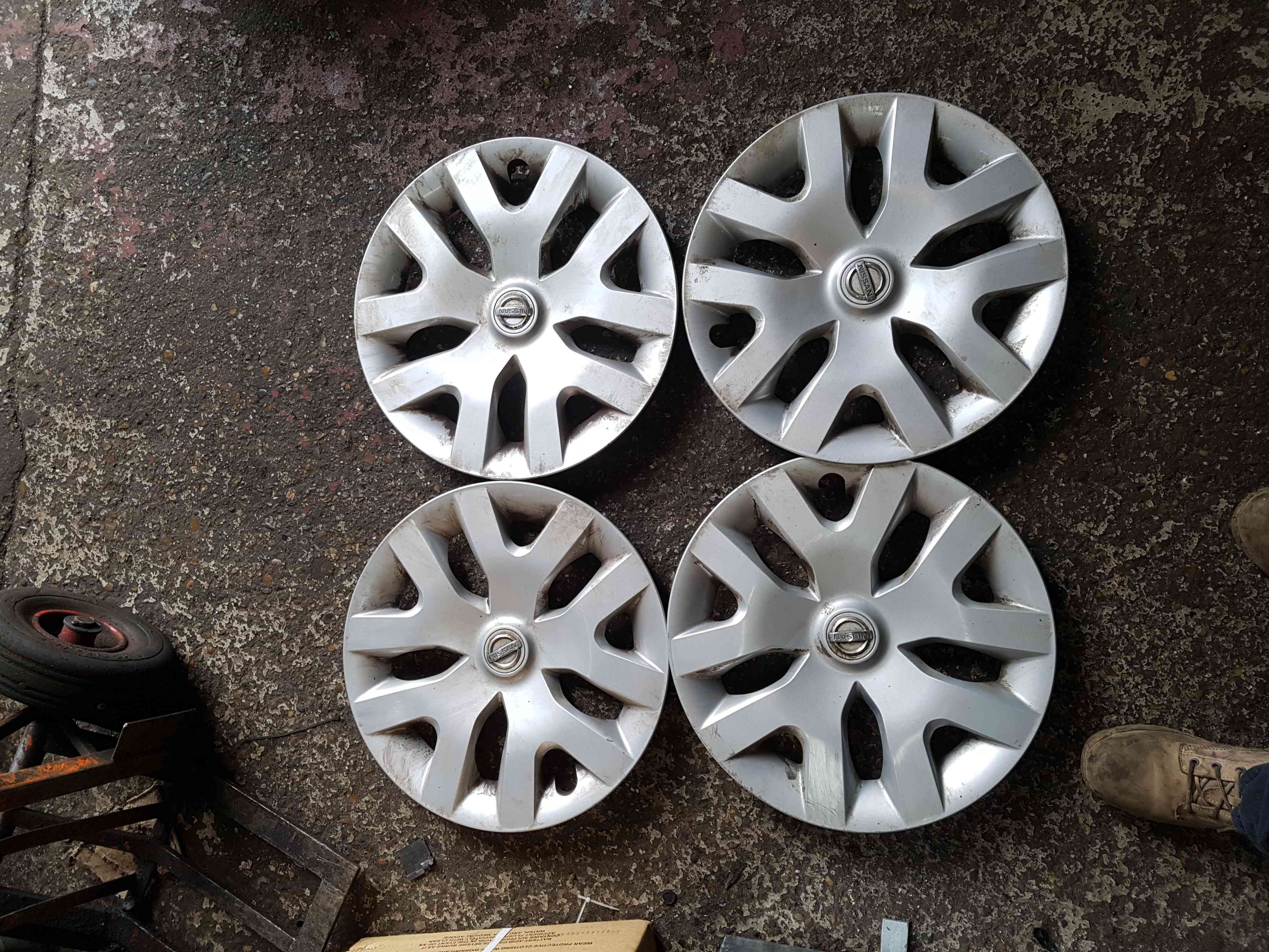 Thumb 3 Renault Qashqai MK2 2013-2017 Steel Wheel Centre CAP Cover x4 403151KK0B