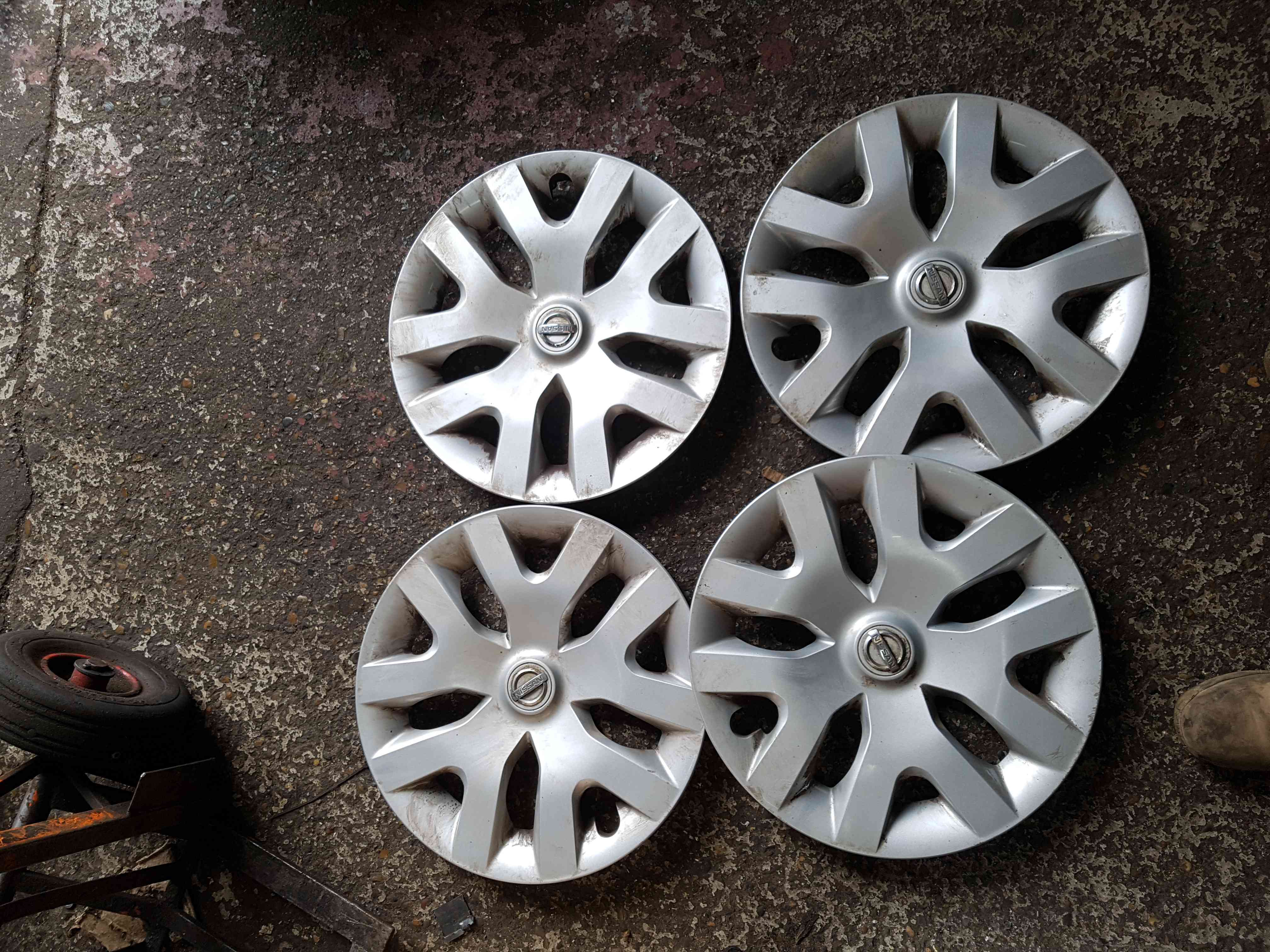 Thumb 7 Renault Qashqai MK2 2013-2017 Steel Wheel Centre CAP Cover x4 403151KK0B