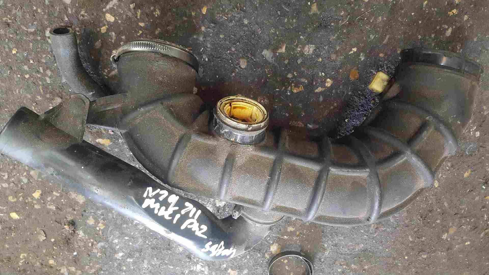 Thumb 2 Renault Safrane 1996-2000 2.0 16v Airbox Pipe