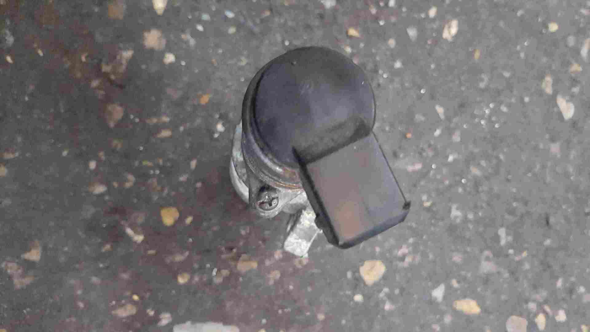 Thumb 3 Renault Safrane 1996-2000 2.0 16v EGR Valve