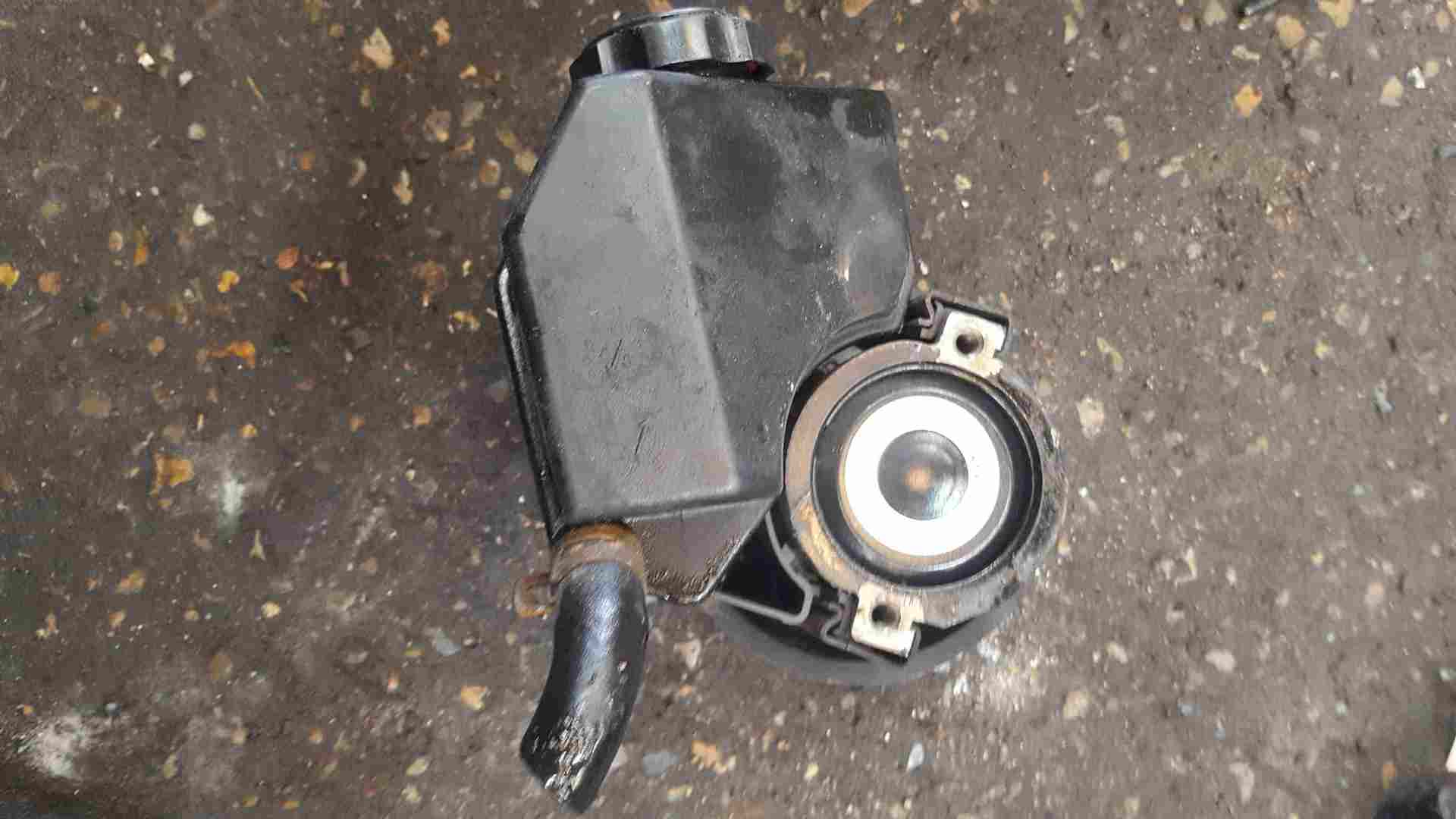 Renault Safrane 1996-2000 2.0 16v Power Steering Pump