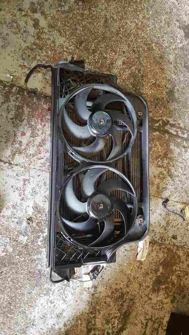 Thumb 2 Renault Safrane 1996-2000 2.0 16v Rad Pack Radiator Fan