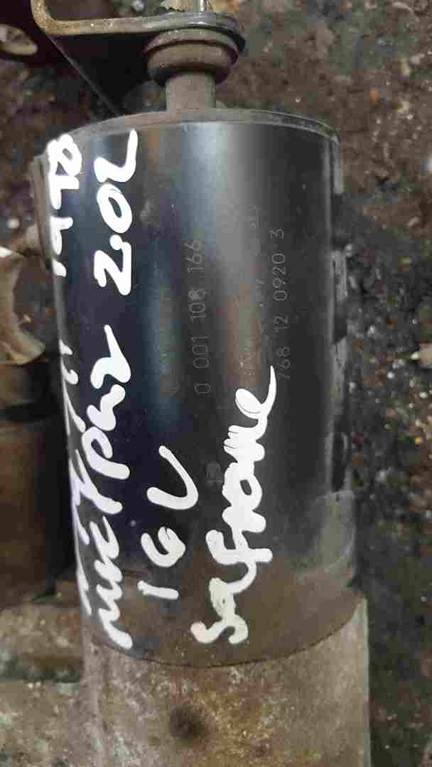 Thumb 2 Renault Safrane 1996-2000 2.0 16v Starter Motor Starting