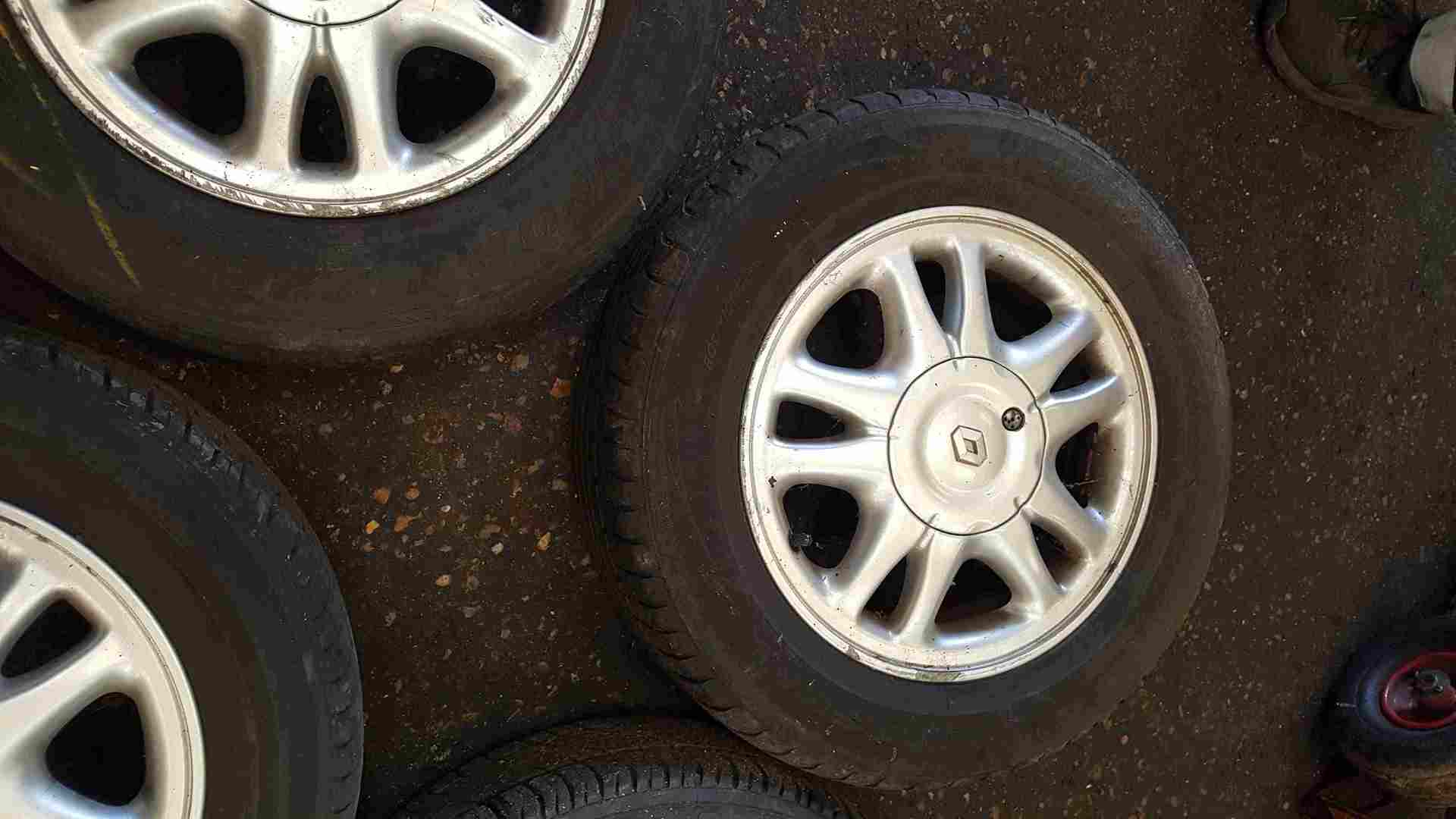 Thumb 3 Renault Safrane 1996-2000 Alloy Wheels Set 15inch X4