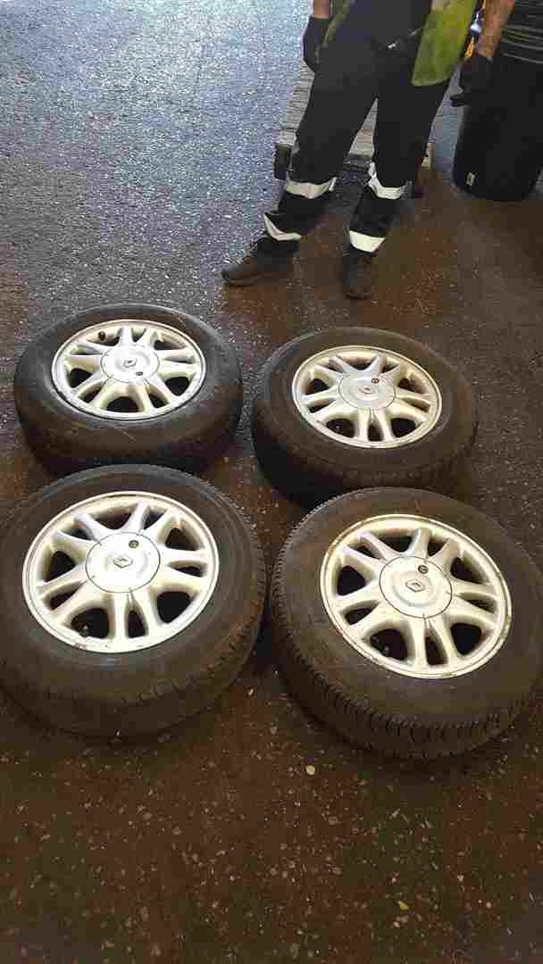 Thumb 7 Renault Safrane 1996-2000 Alloy Wheels Set 15inch X4