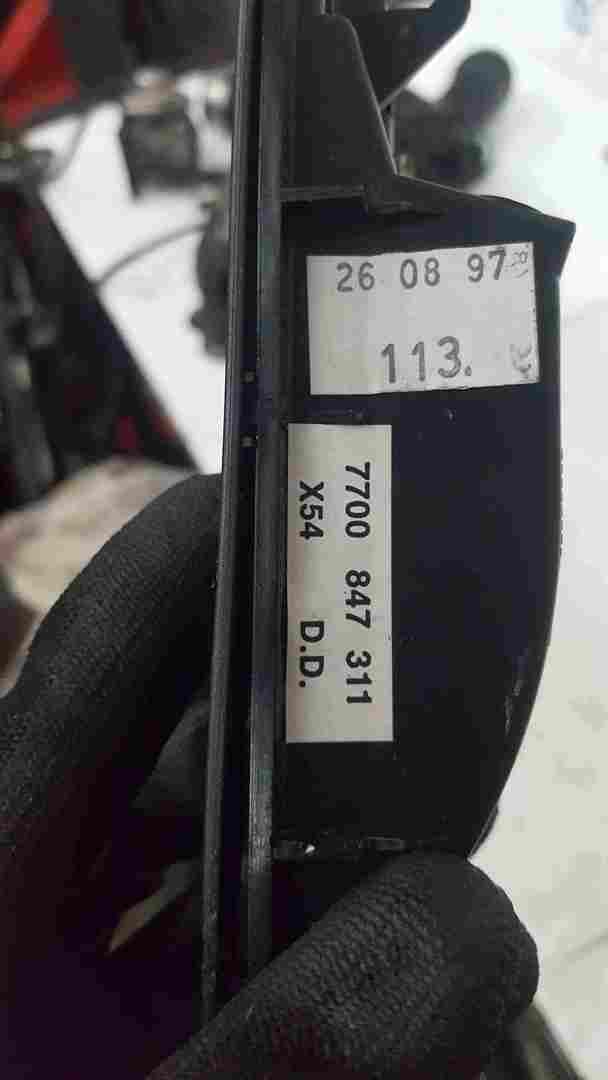 Thumb 3 Renault Safrane 1996-2000 Automatic Gears Screen 7700847311
