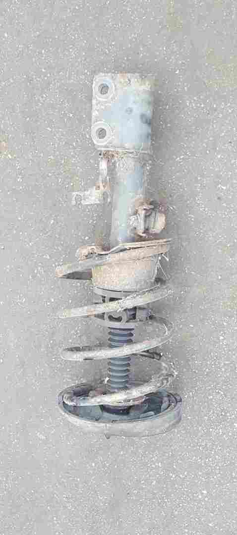 Thumb 3 Renault Safrane 1996-2000 Drivers OSF Front Spring Strut Leg