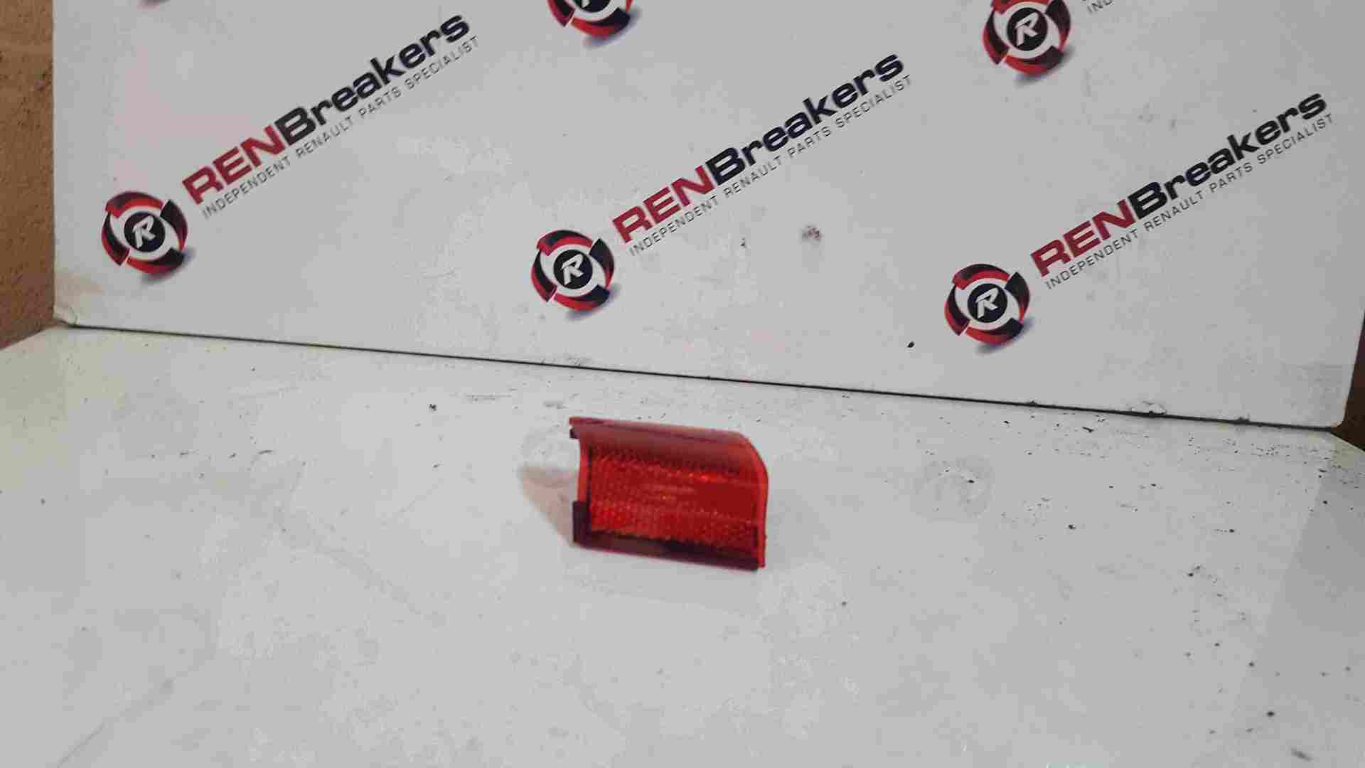 Renault Safrane 1996-2000 Drivers OSR Rear Bumper Reflector Light 7700808458