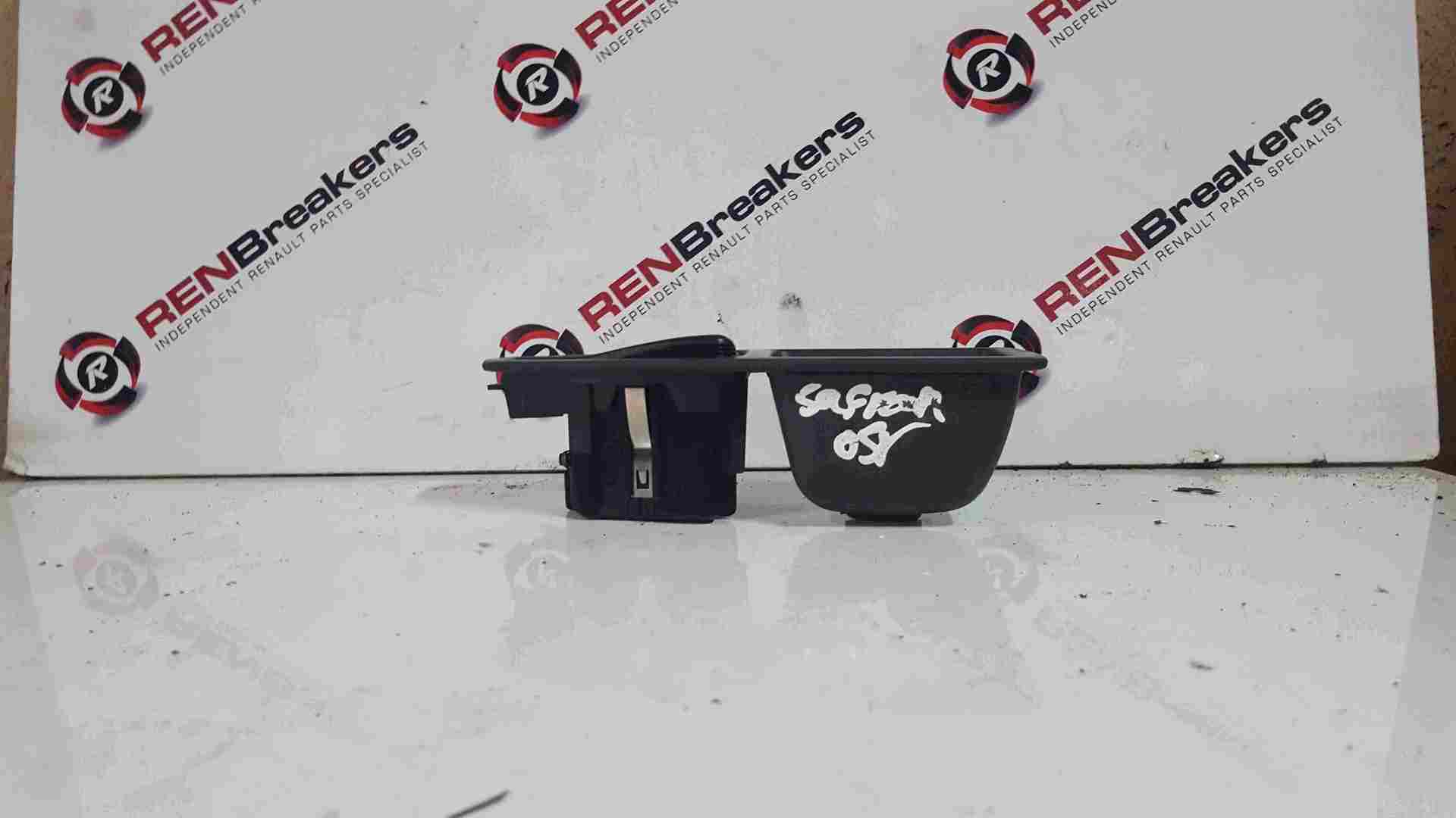 Thumb 2 Renault Safrane 1996-2000 Drivers OSR Rear Handle Ashtray